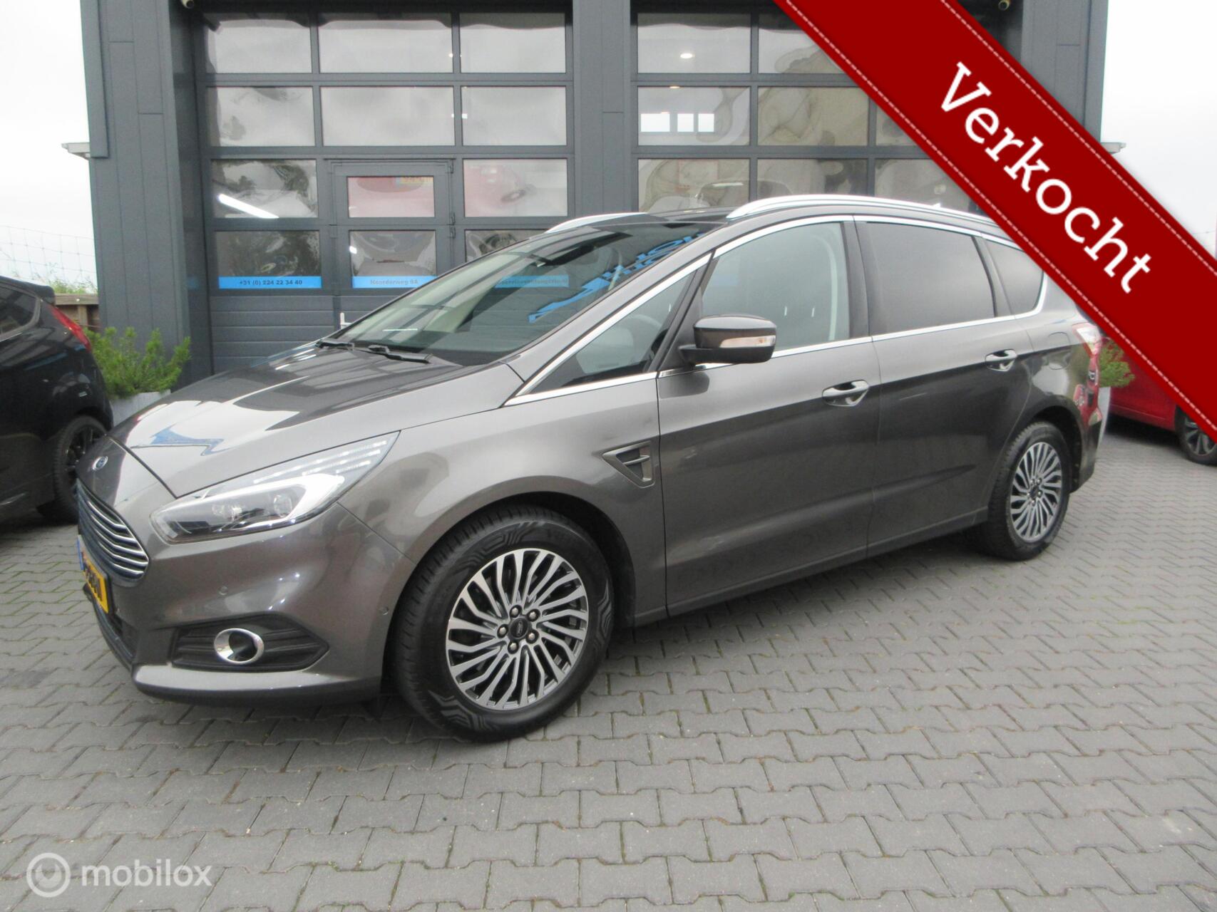 Ford S-max 1.5 Vignale 7p. 82dkm! Airco Cruise Verw stoelen Navigatie Trekhaak 2019 - voorkant