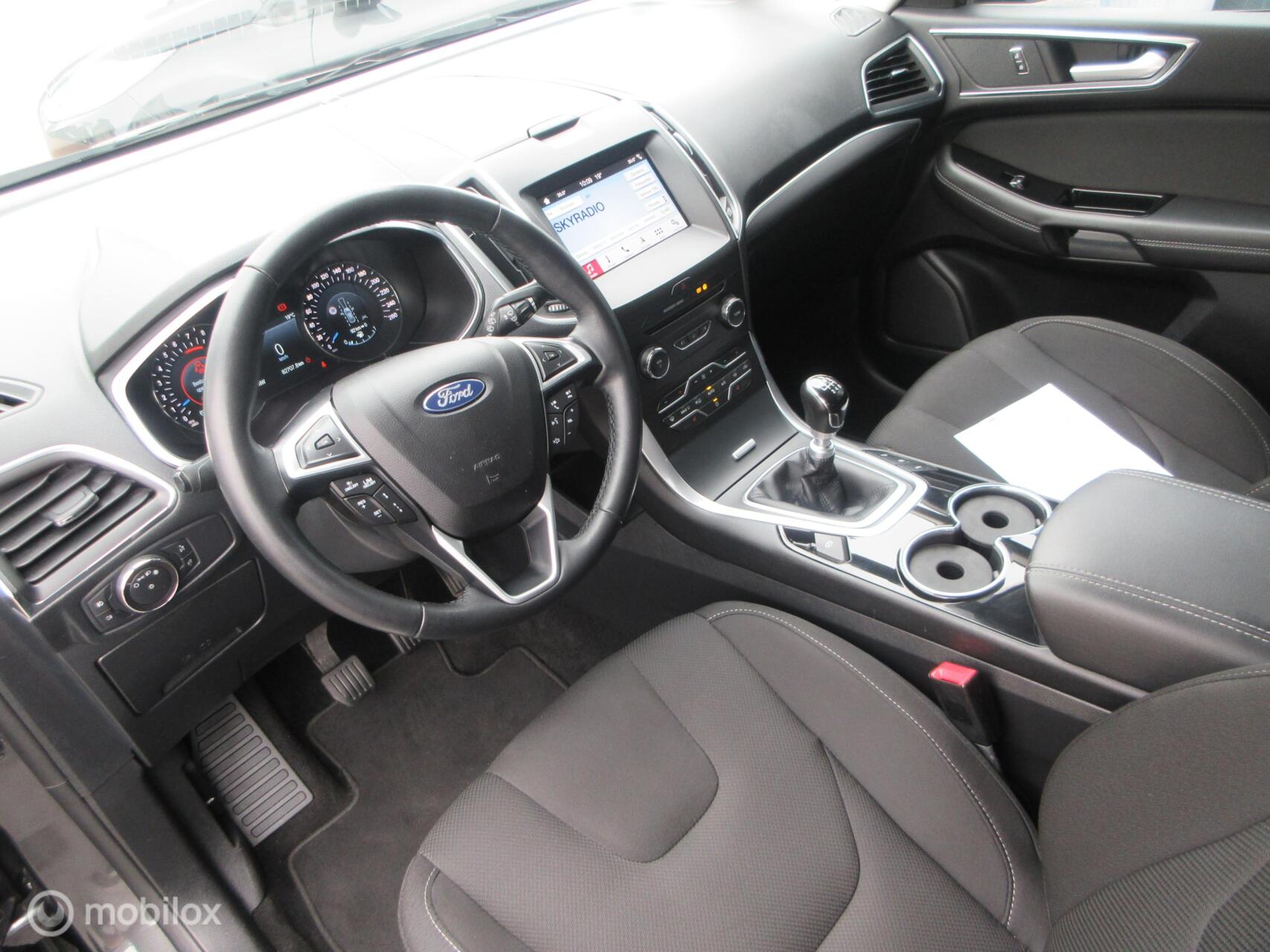 Foto van Ford S-max