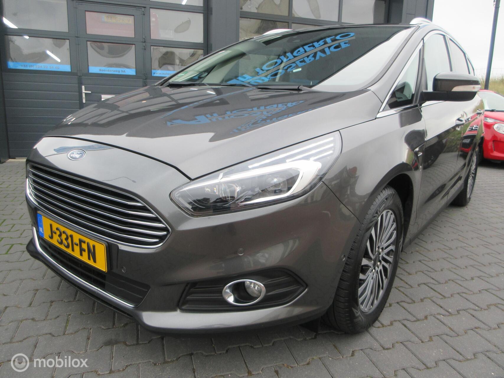 Foto van Ford S-max