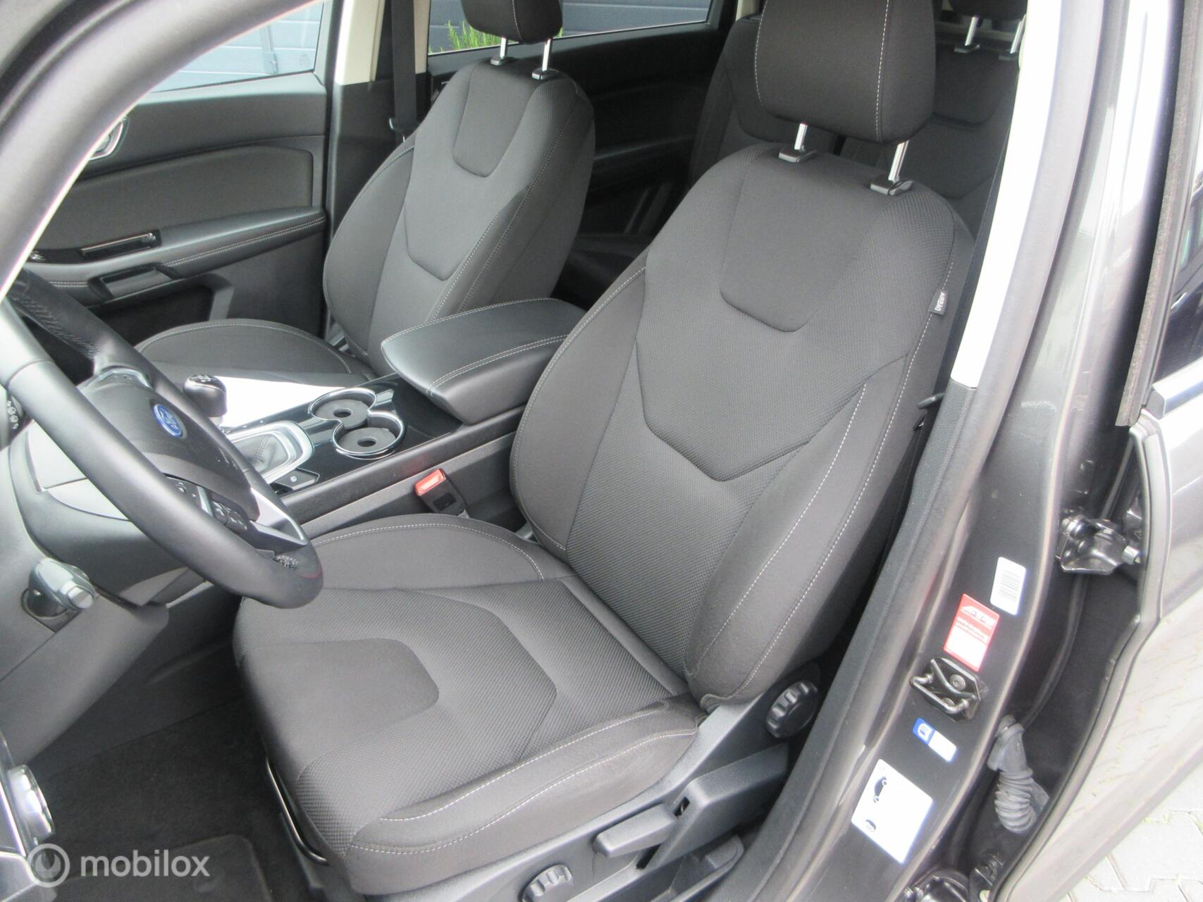 Foto van Ford S-max