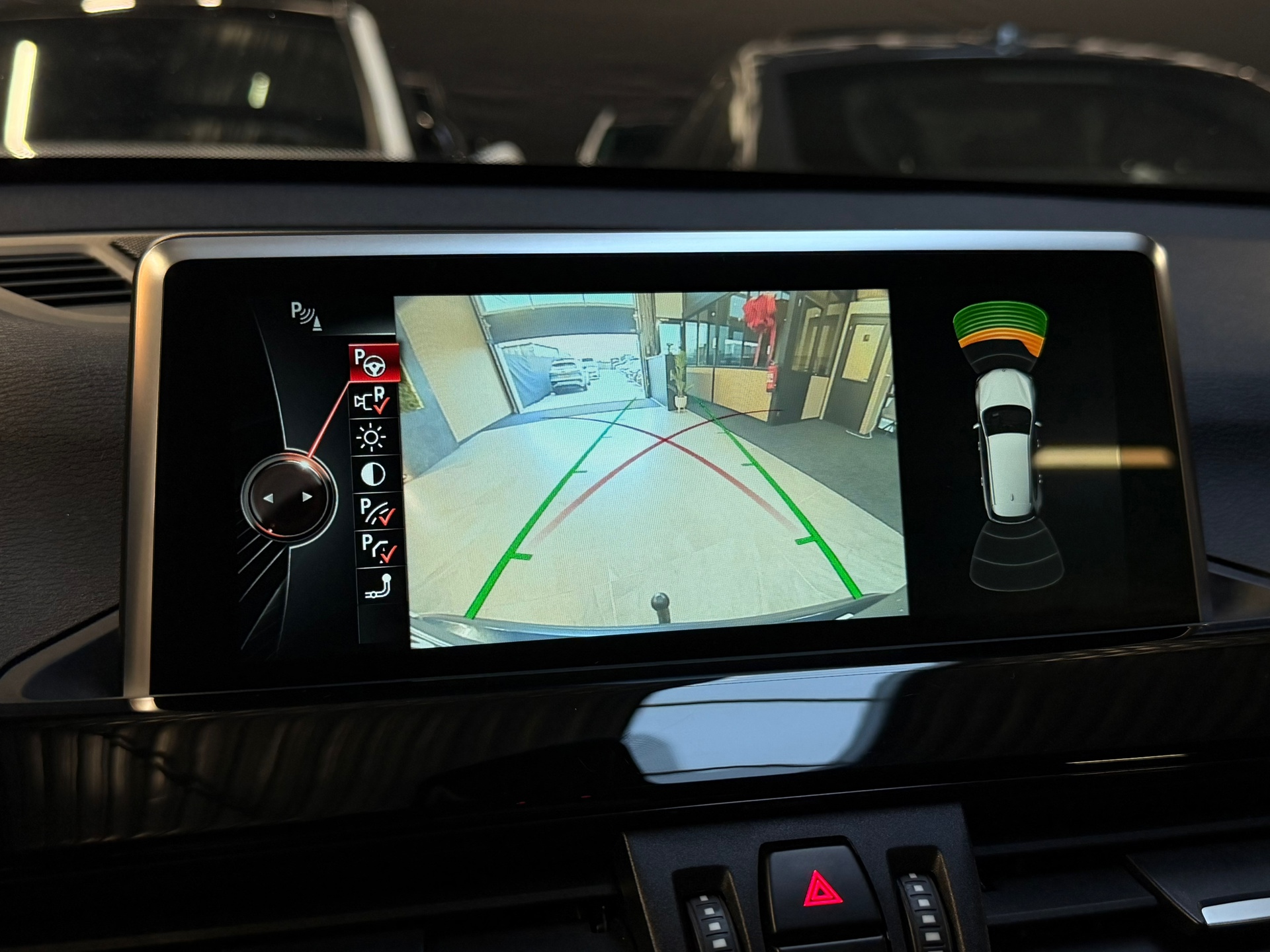 Foto van BMW X1 Sdrive20i