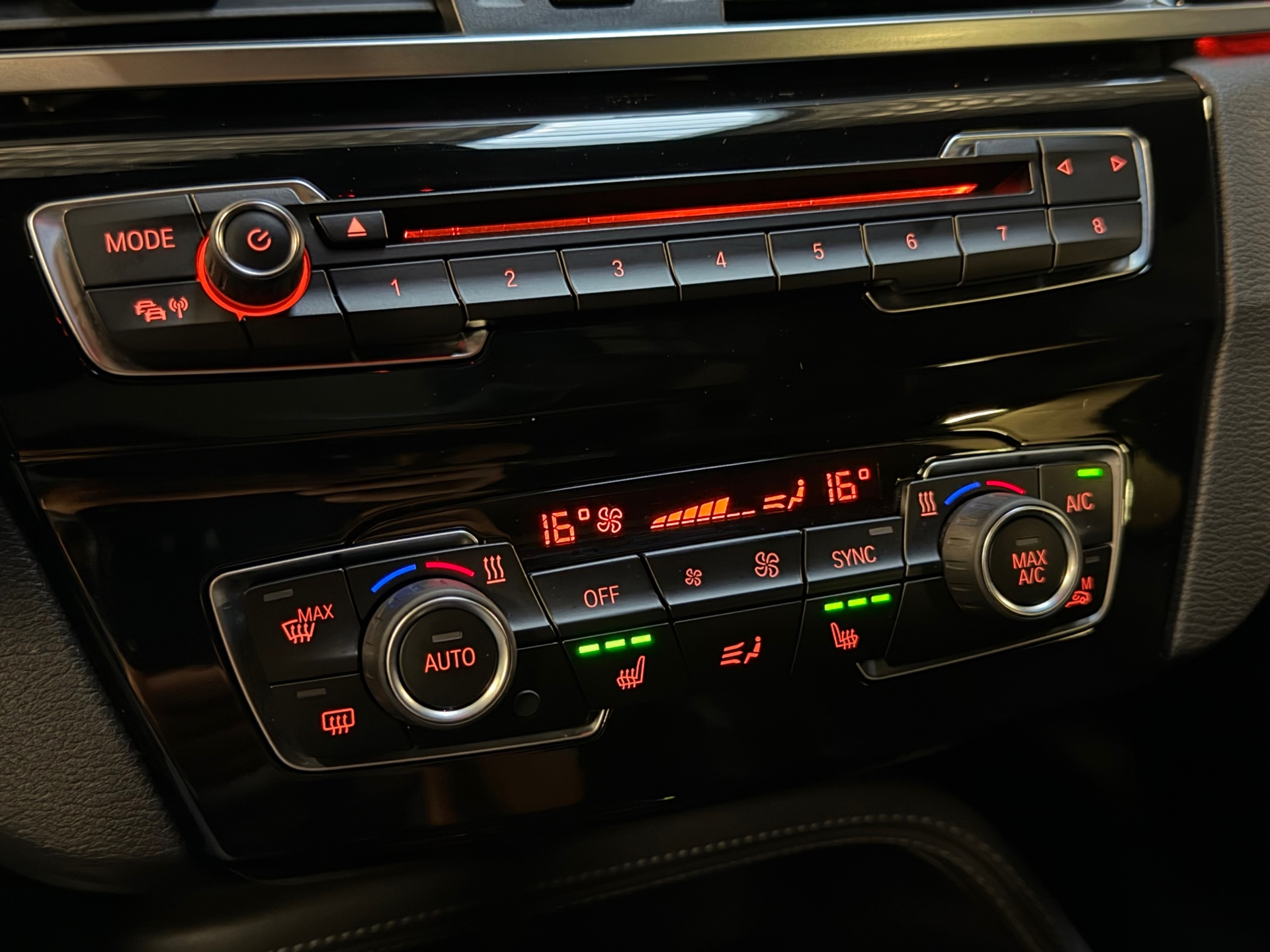 Foto van BMW X1 Sdrive20i