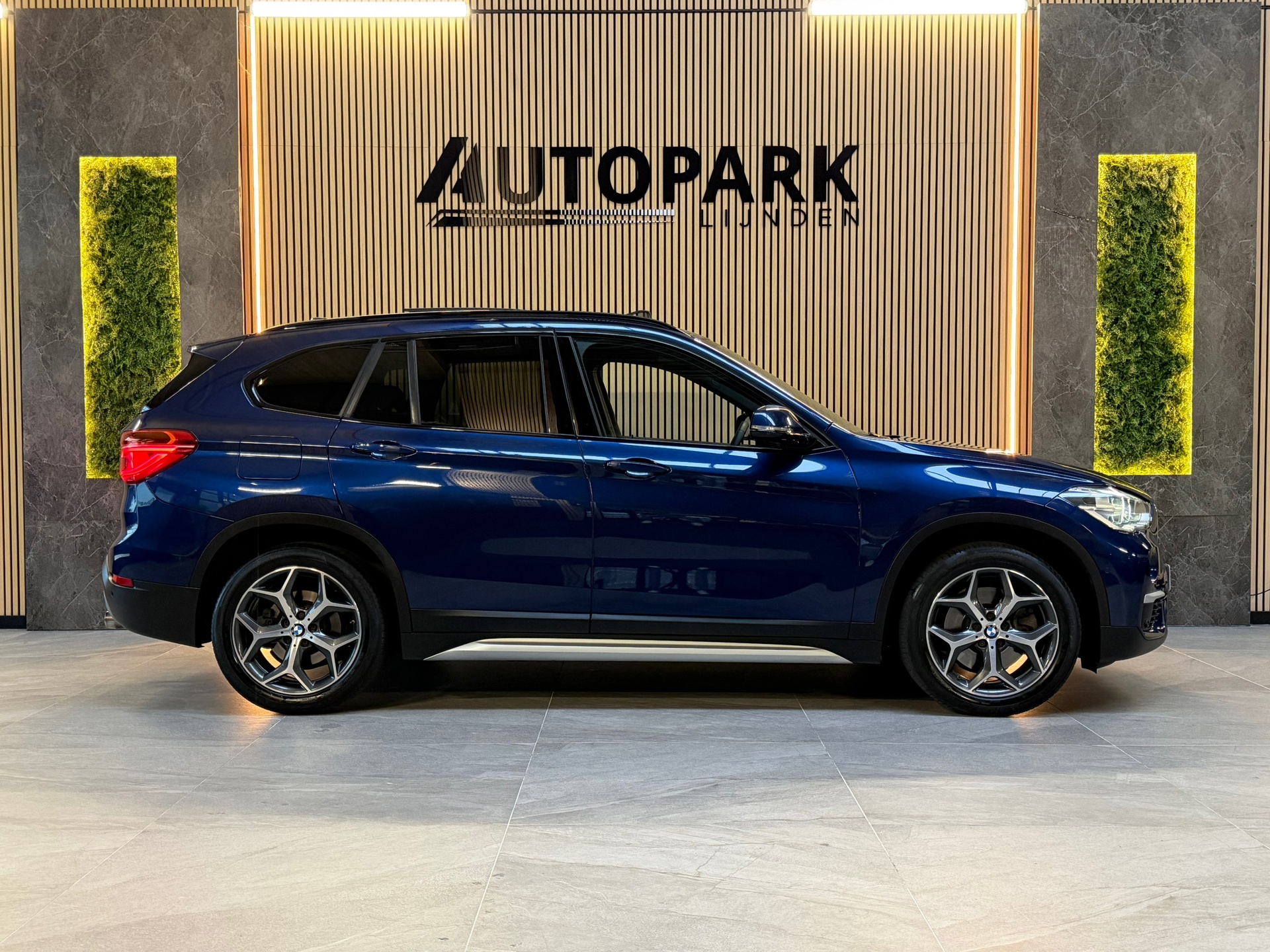 Foto van BMW X1 Sdrive20i
