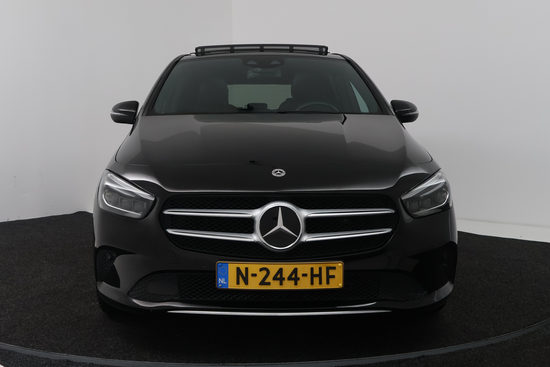 Foto van Mercedes-Benz B 200