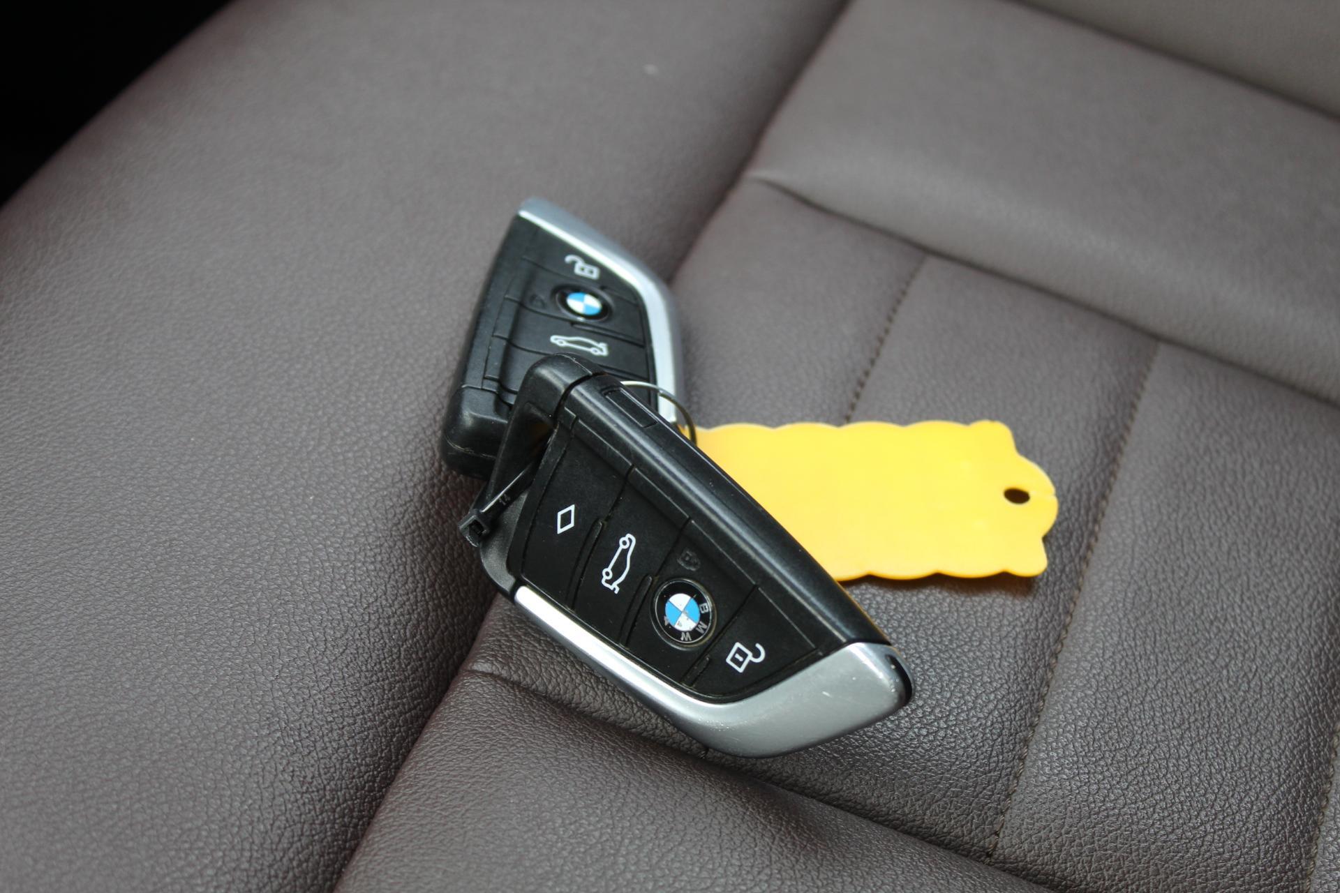 Foto van BMW Ix3