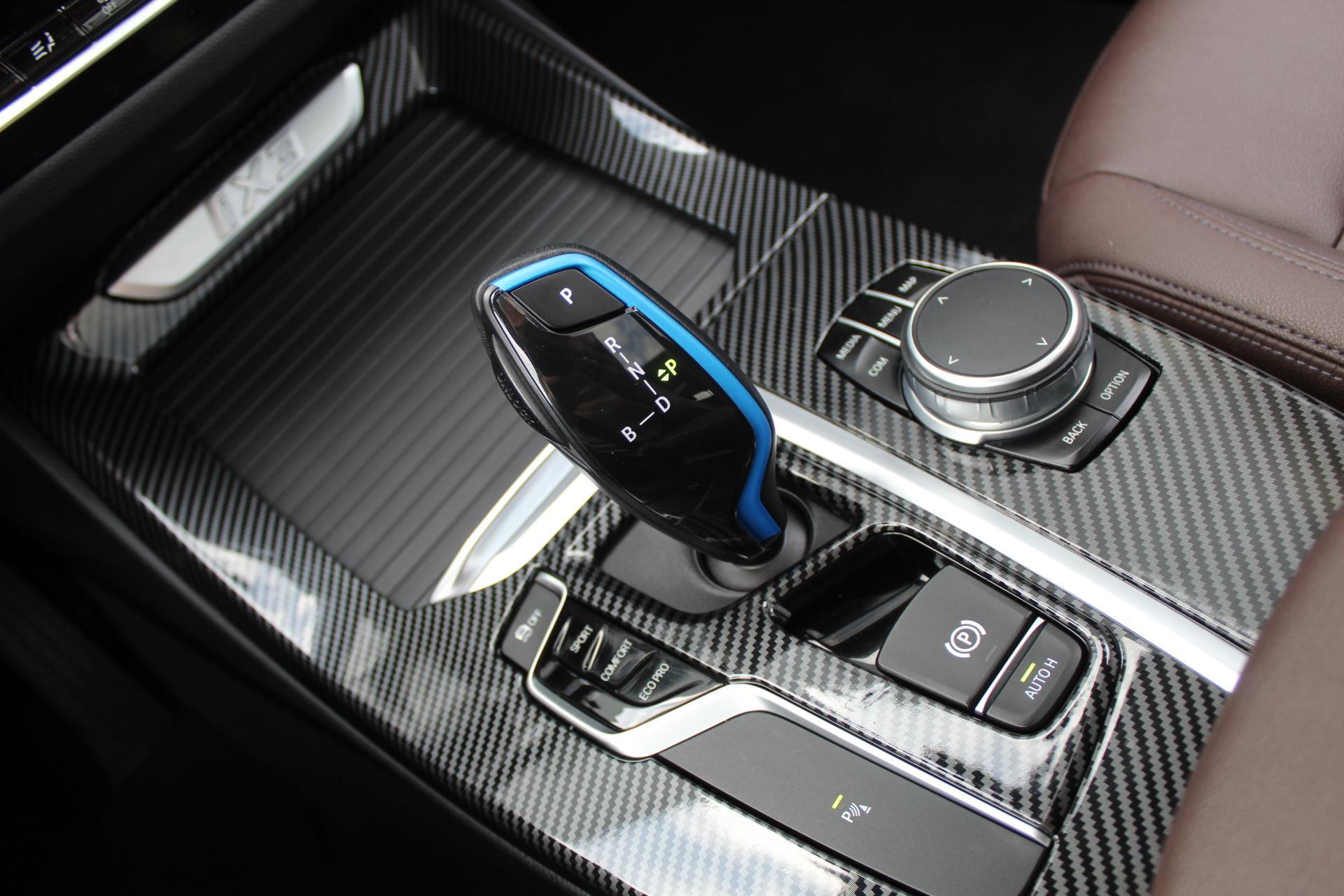Foto van BMW Ix3
