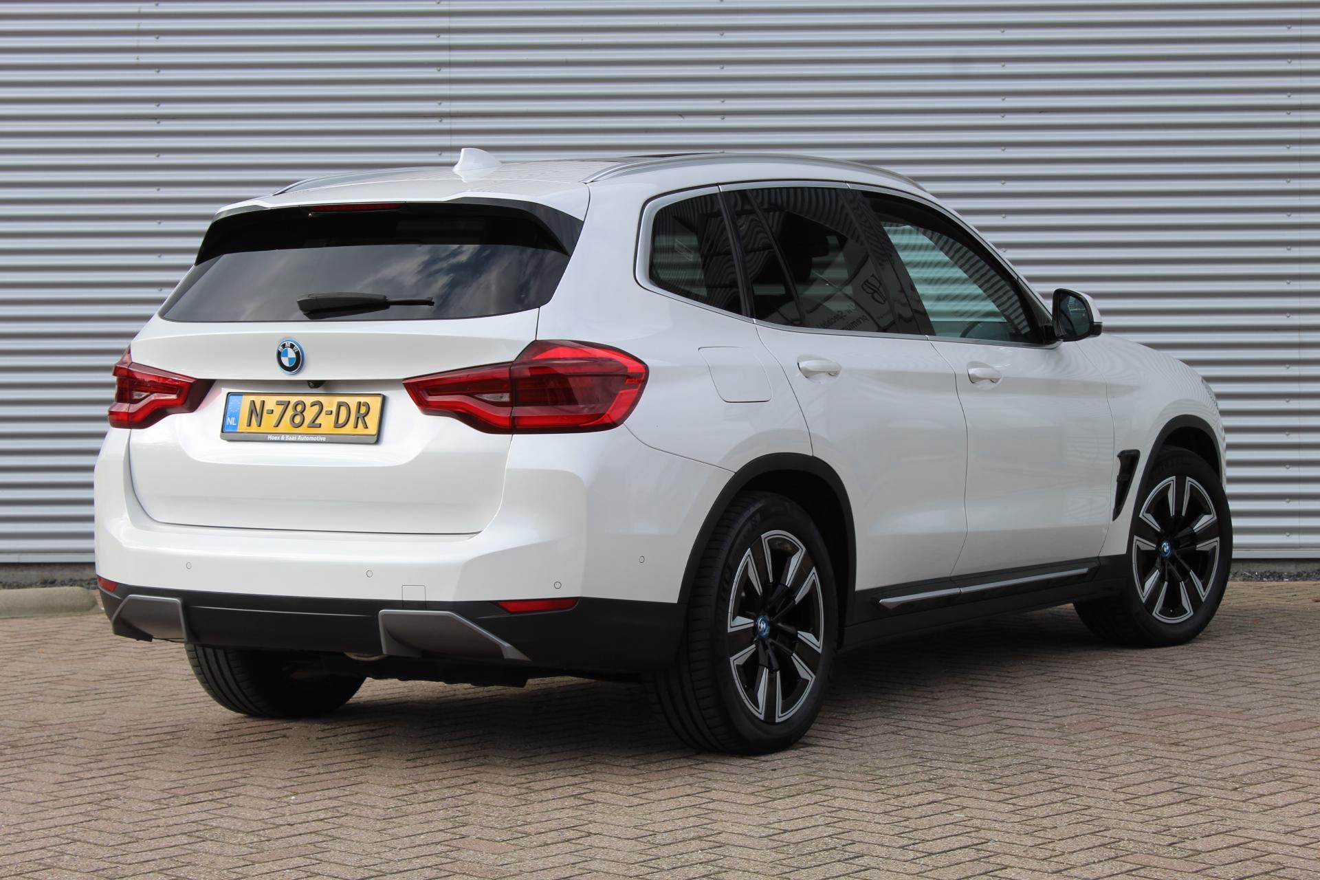 Foto van BMW Ix3
