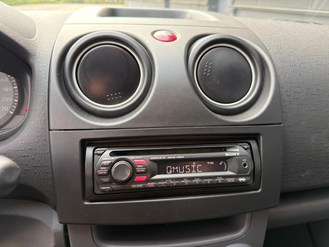 Foto van Mitsubishi Mitsubishi Colt