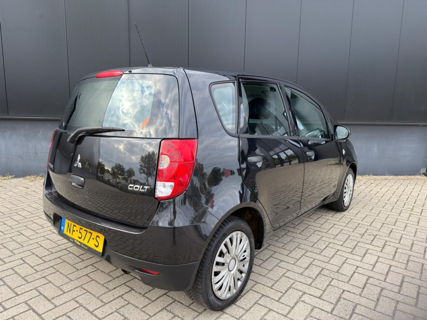 Foto van Mitsubishi Mitsubishi Colt