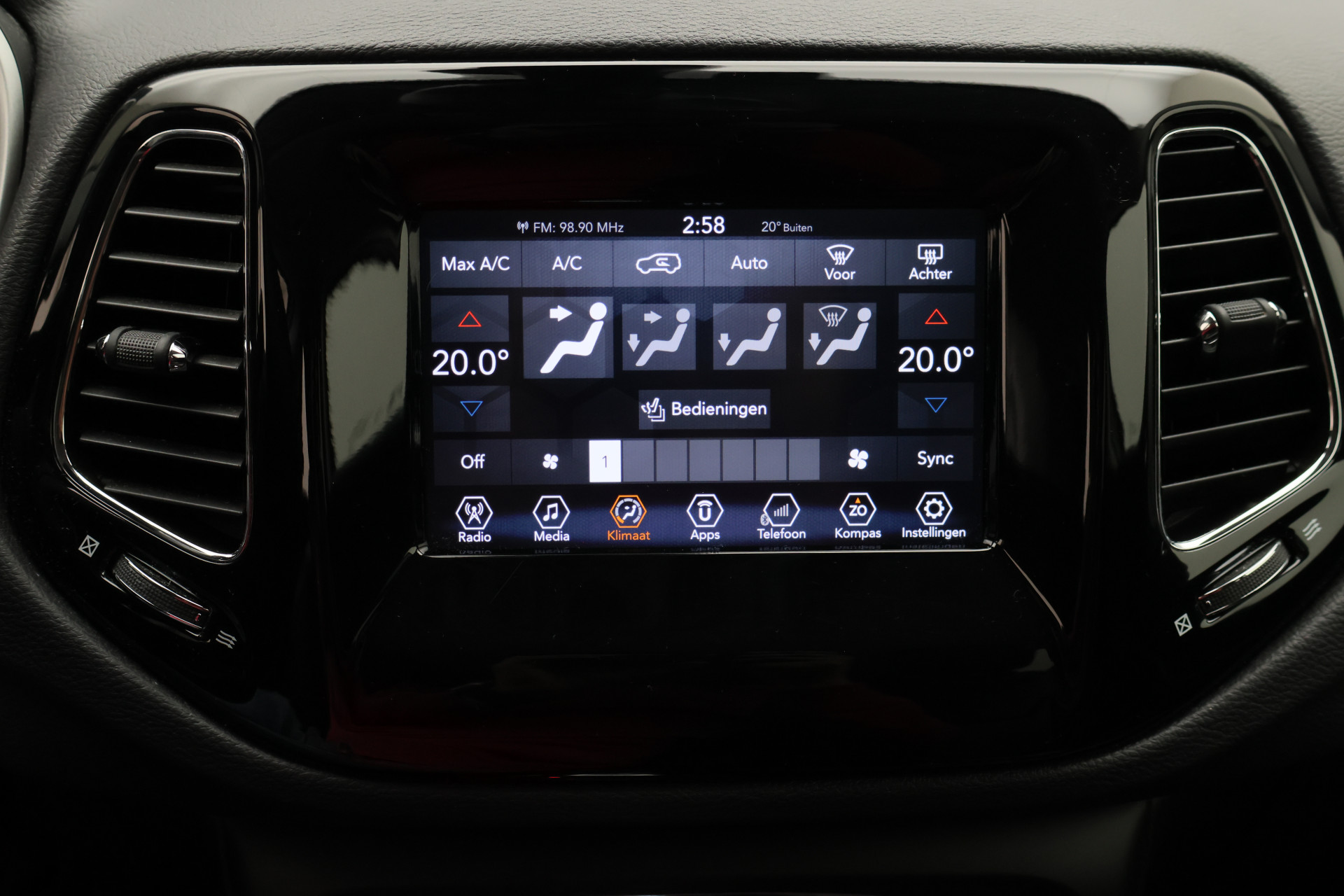 Foto van Jeep Compass