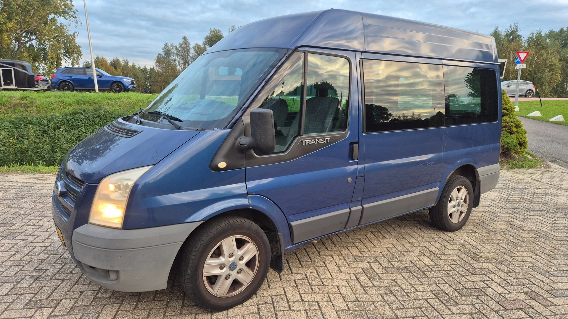 Ford Transit 300s Van 115dpf 4.36 300S 2.2 TDCI SHD DC Rijd goed 2009 - voorkant