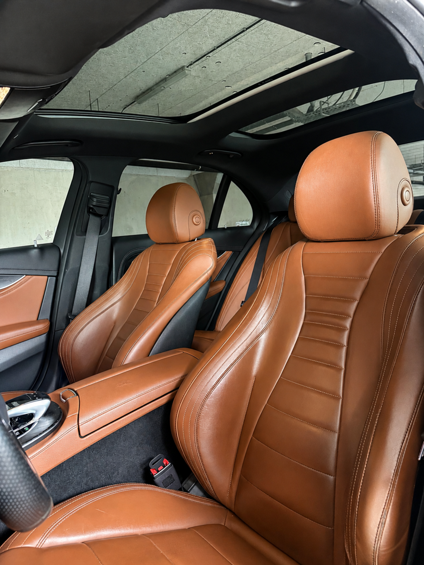 Foto van Mercedes-Benz E 200