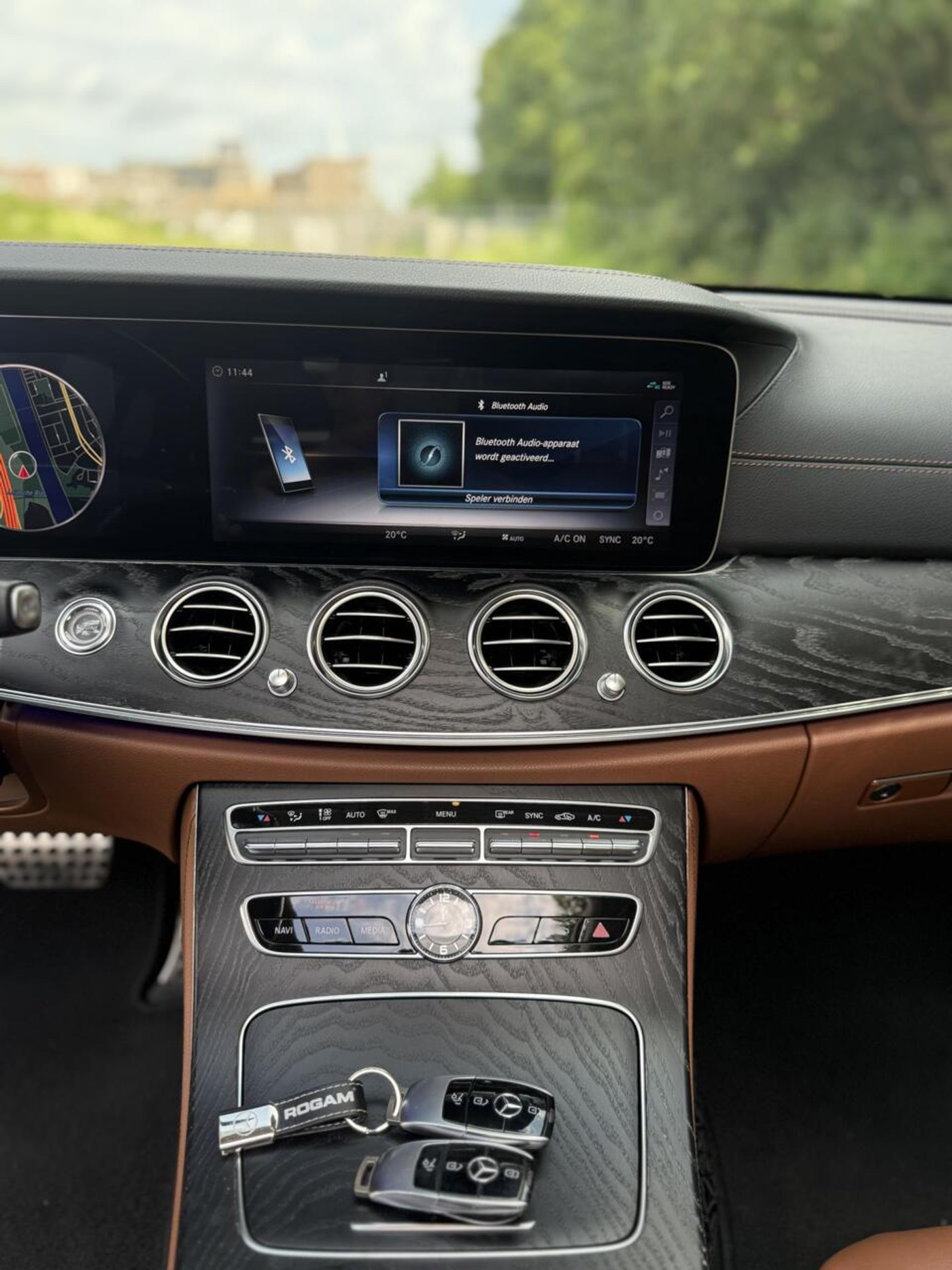 Foto van Mercedes-Benz E 200