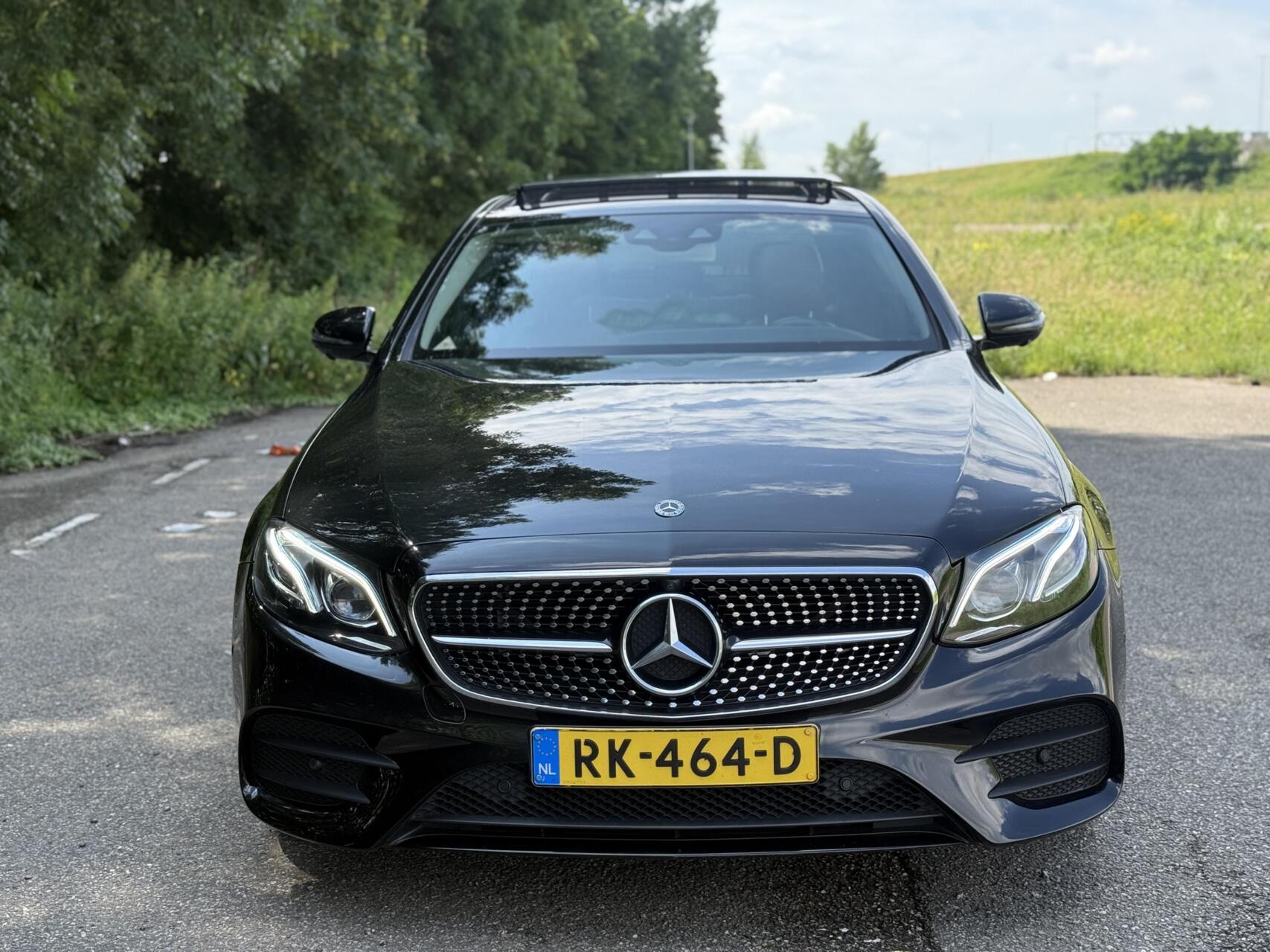 Foto van Mercedes-Benz E 200