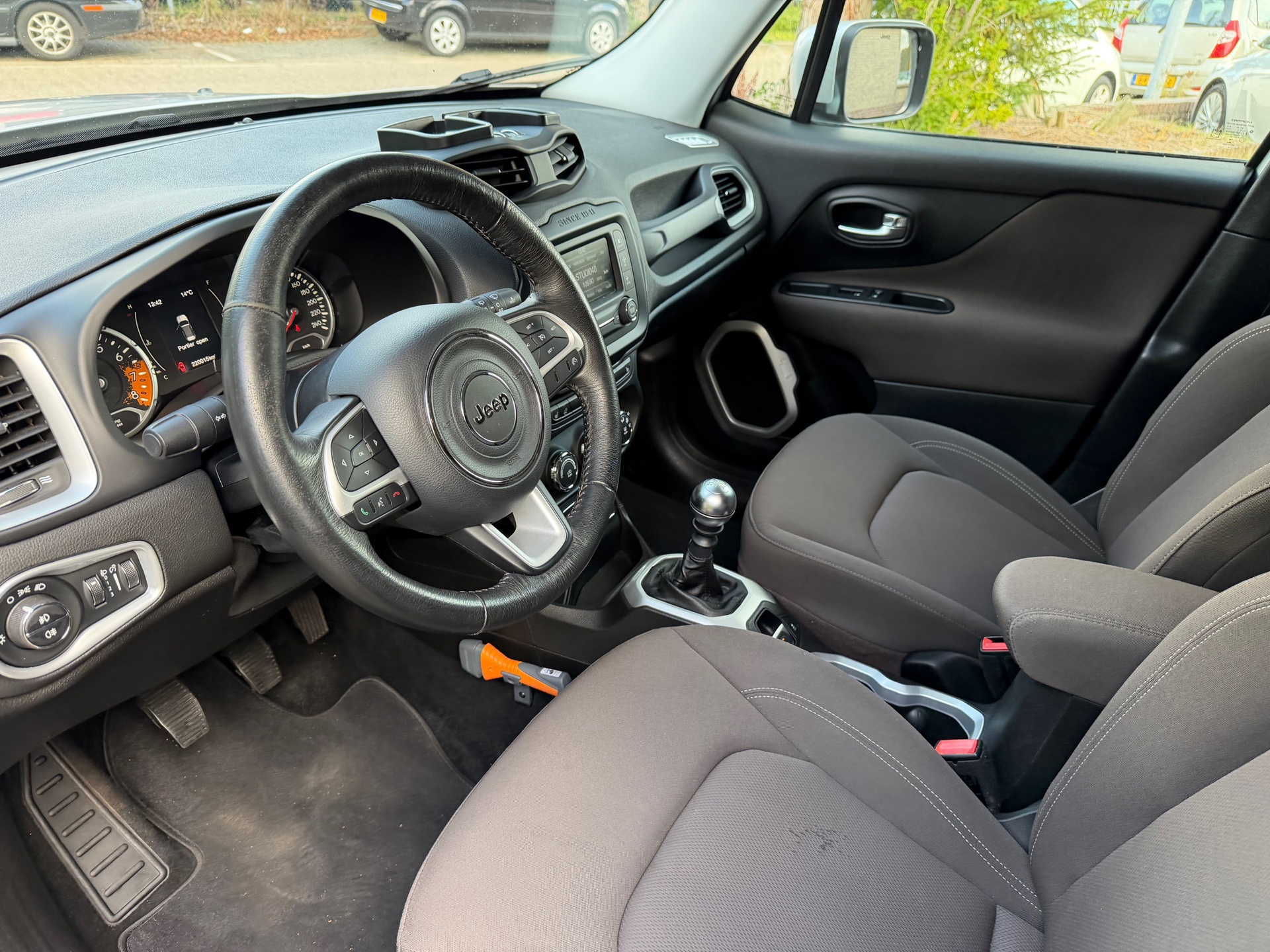 Foto van Jeep Renegade Van