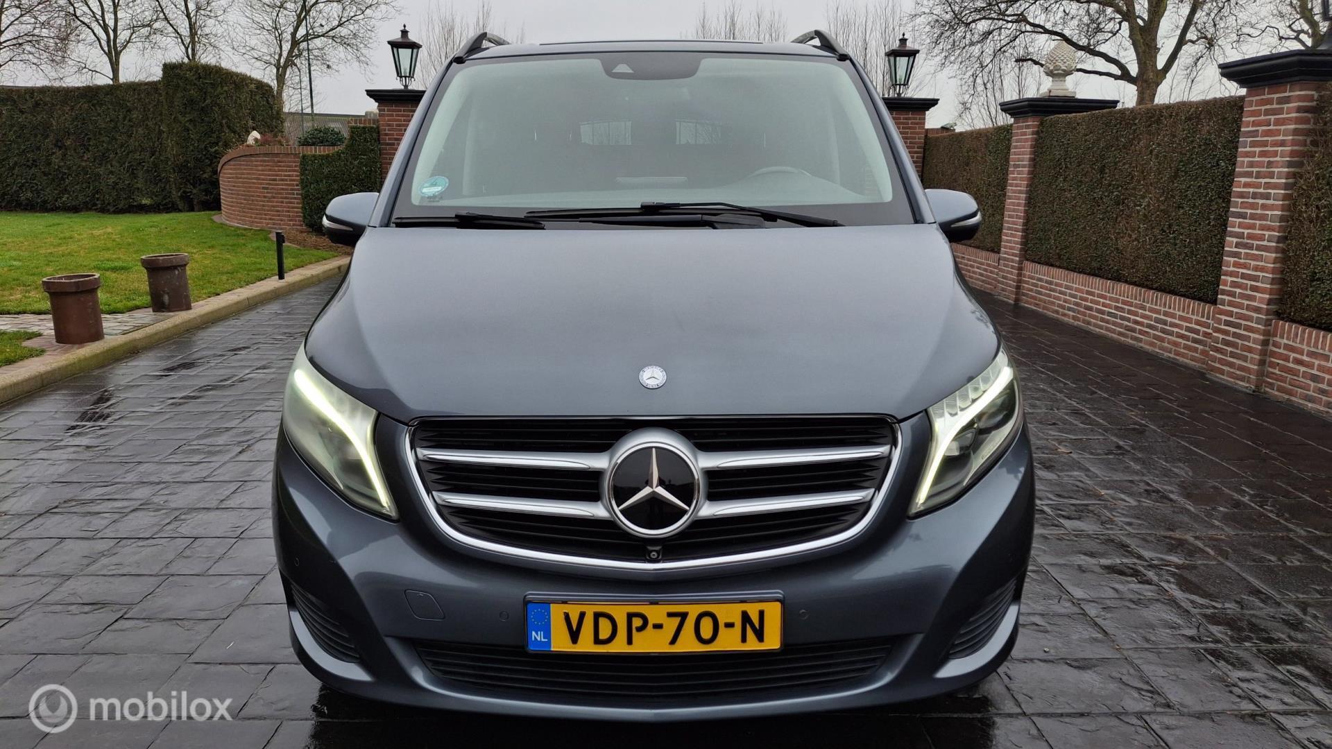 Foto van Mercedes-Benz V-klasse
