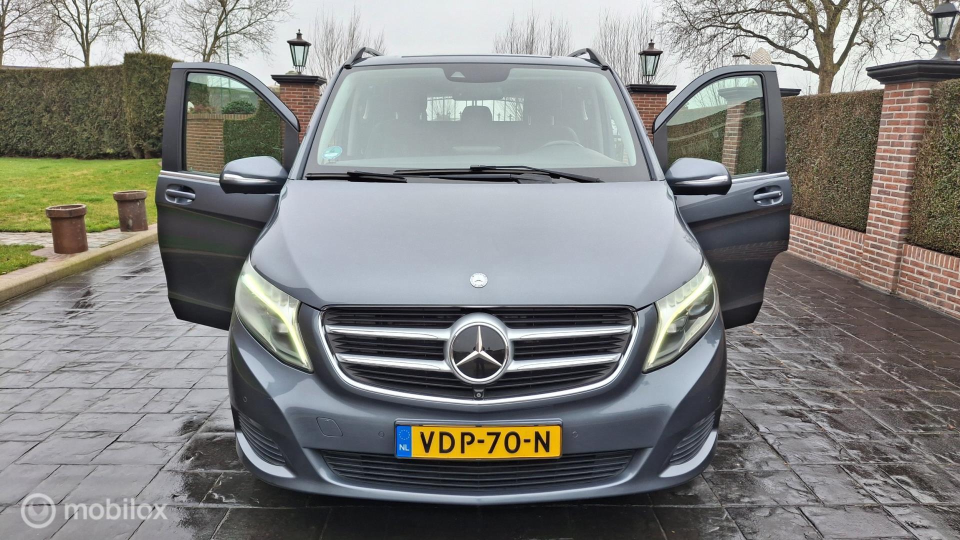 Foto van Mercedes-Benz V-klasse