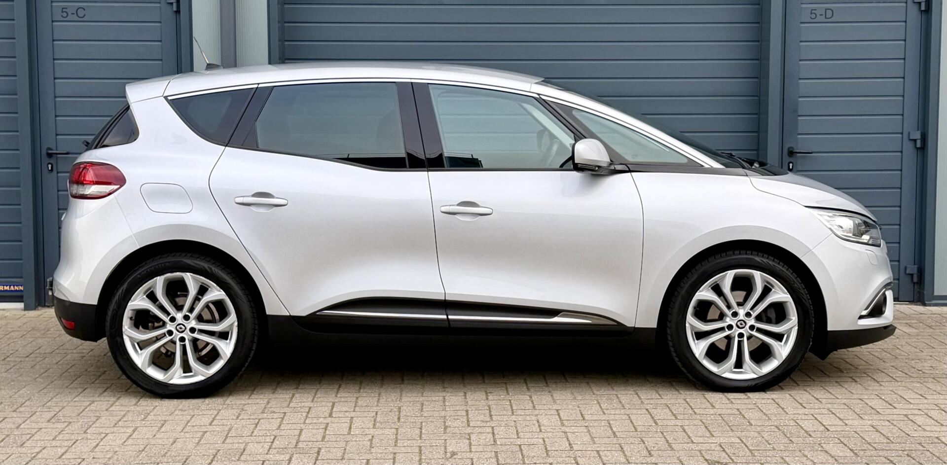 Foto van Renault Scénic