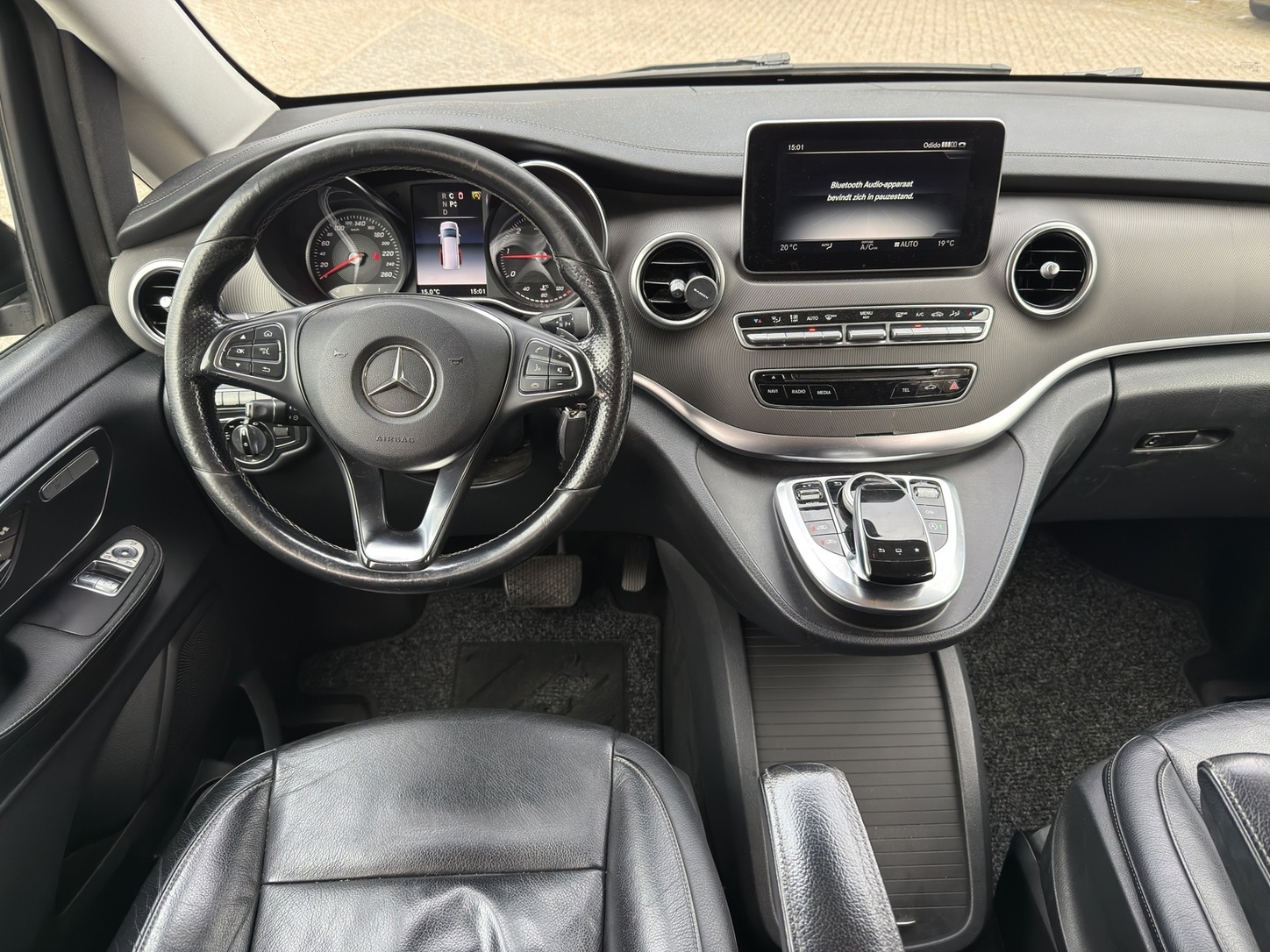 Foto van Mercedes-Benz V-klasse