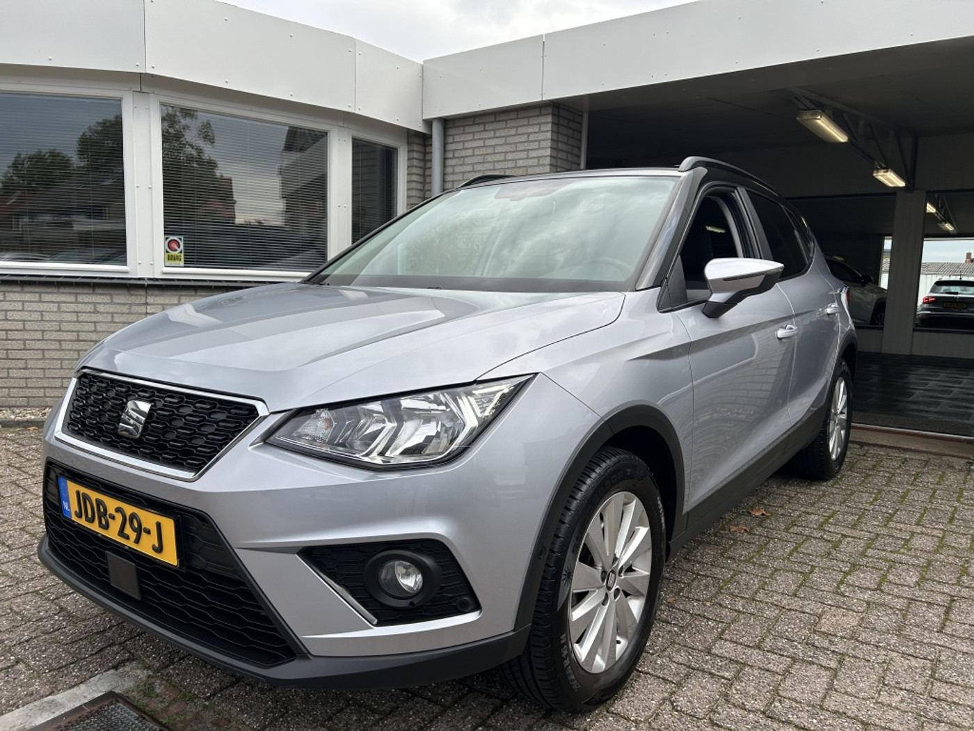 Seat Arona 1.0 TSI 116pk Style Navi / Clima 2020 - voorkant