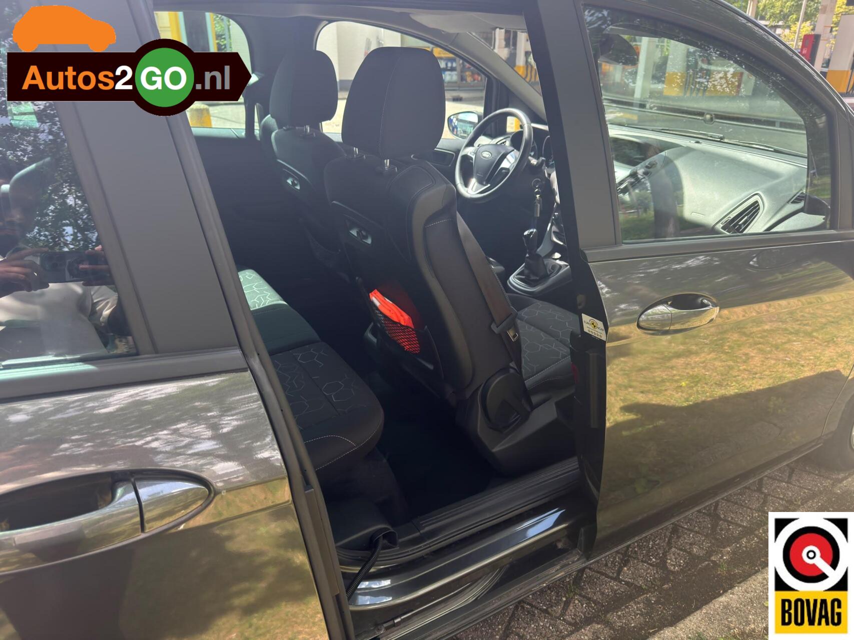 Foto van Ford B-max