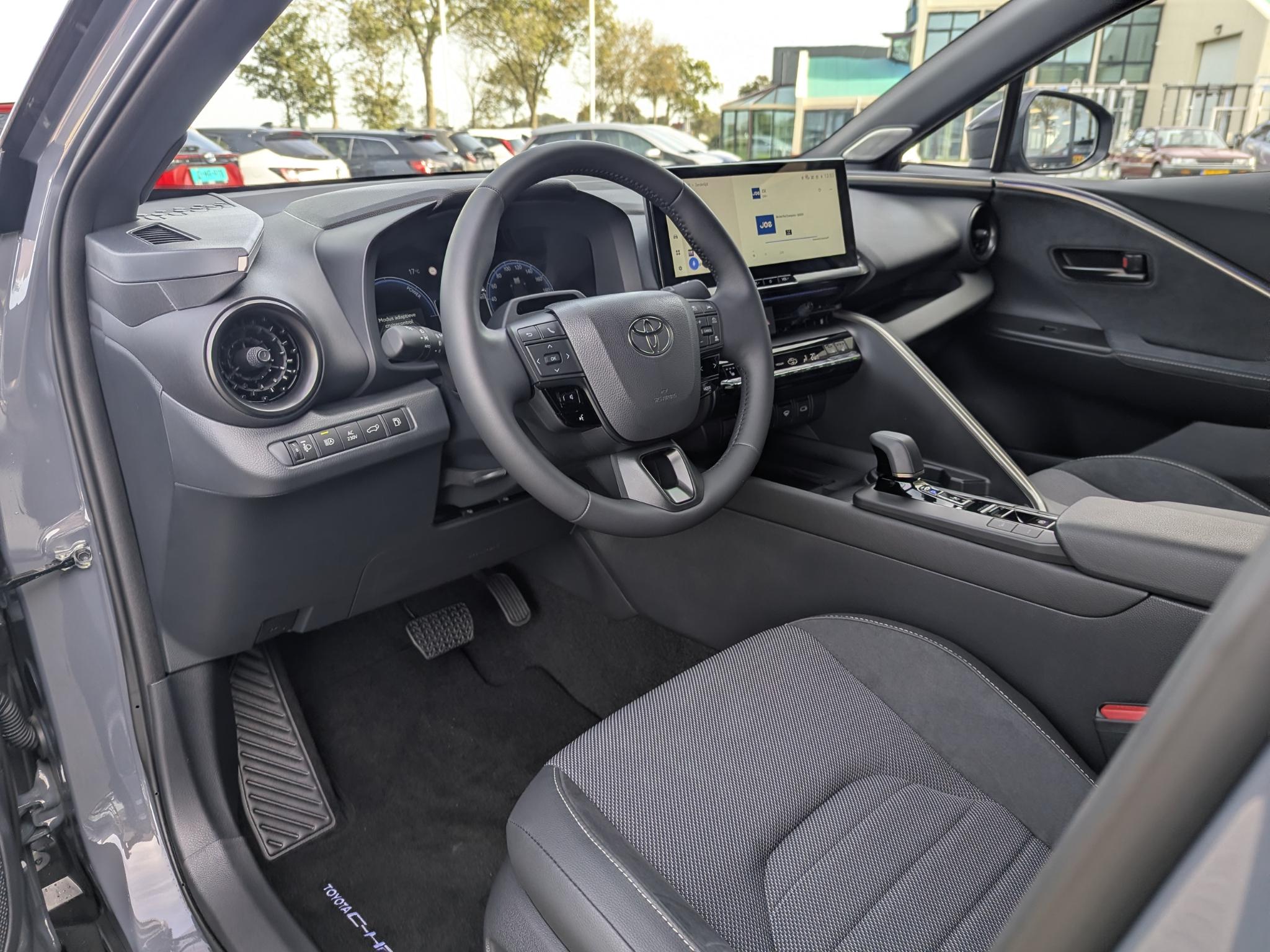 Foto van Toyota C-hr