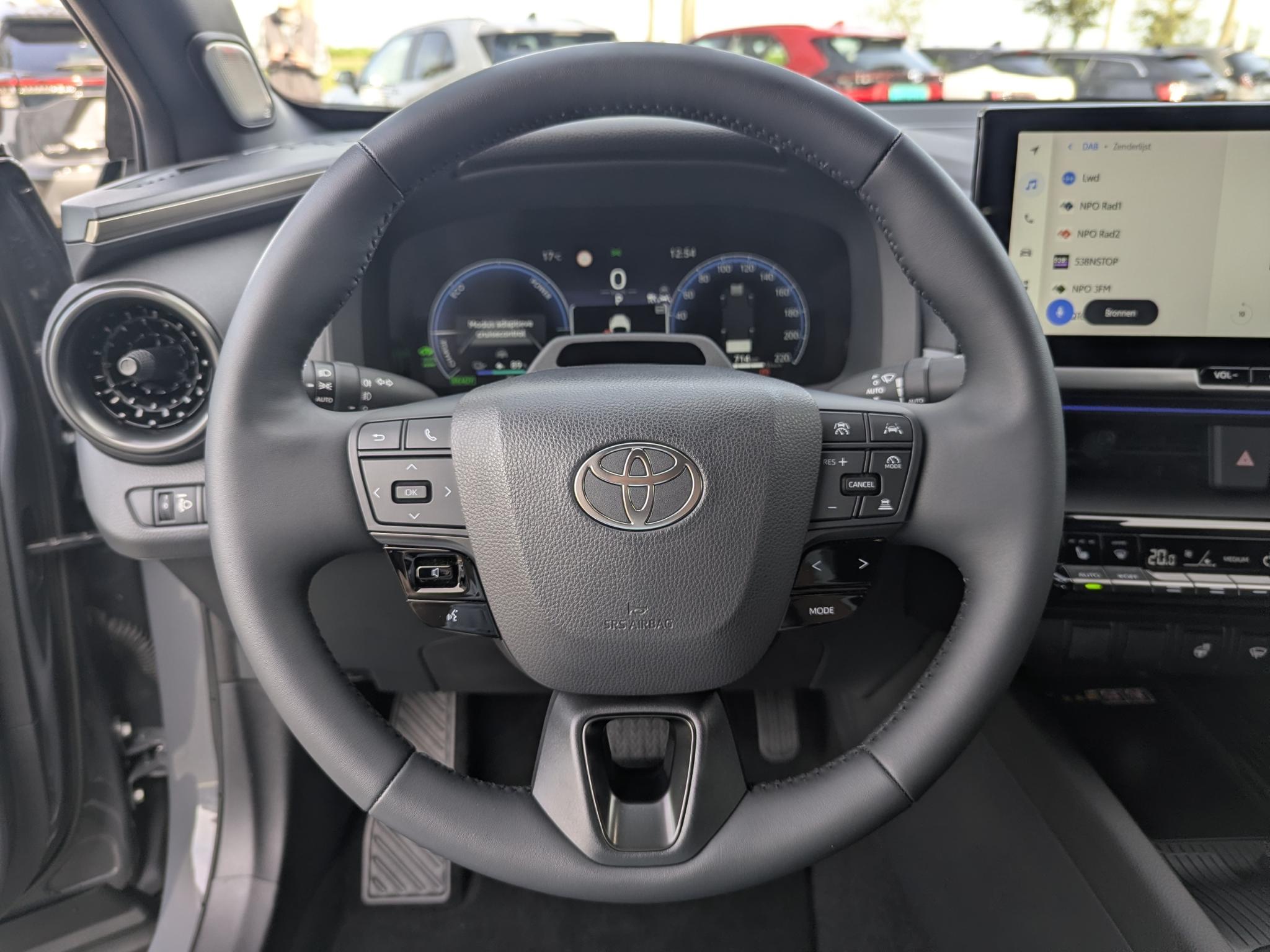 Foto van Toyota C-hr