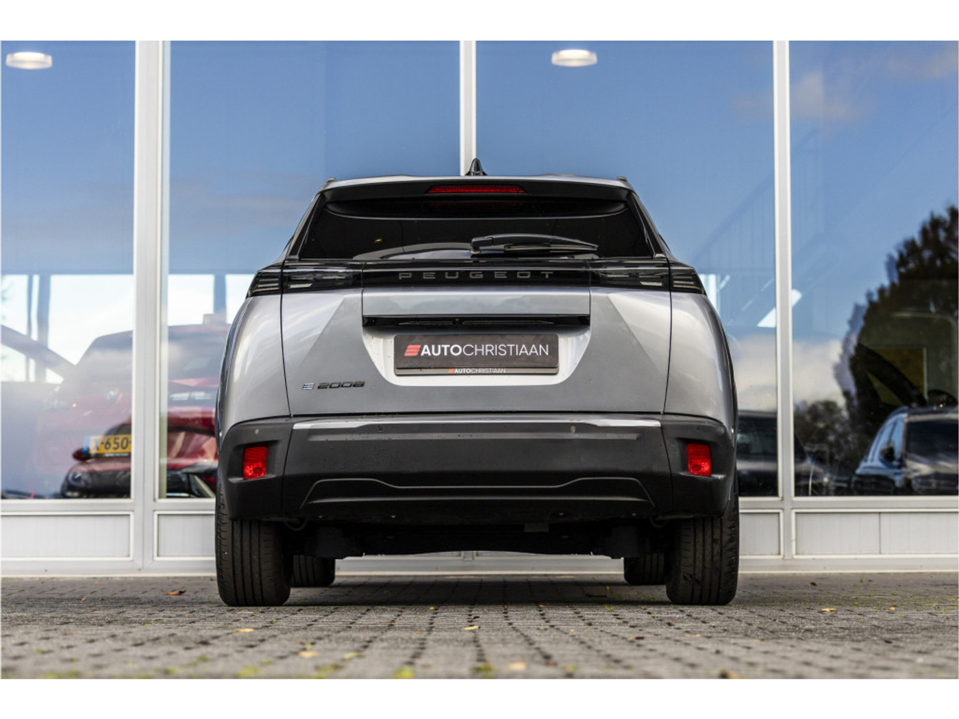Foto van Peugeot E-2008