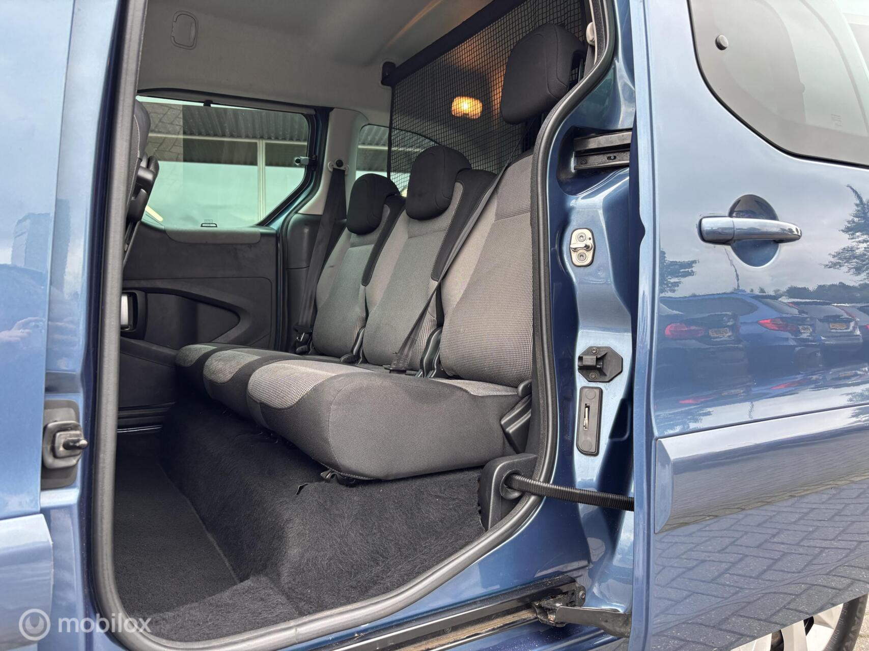 Foto van Peugeot Partner