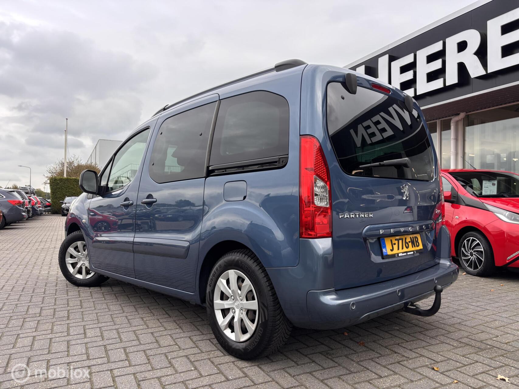 Foto van Peugeot Partner