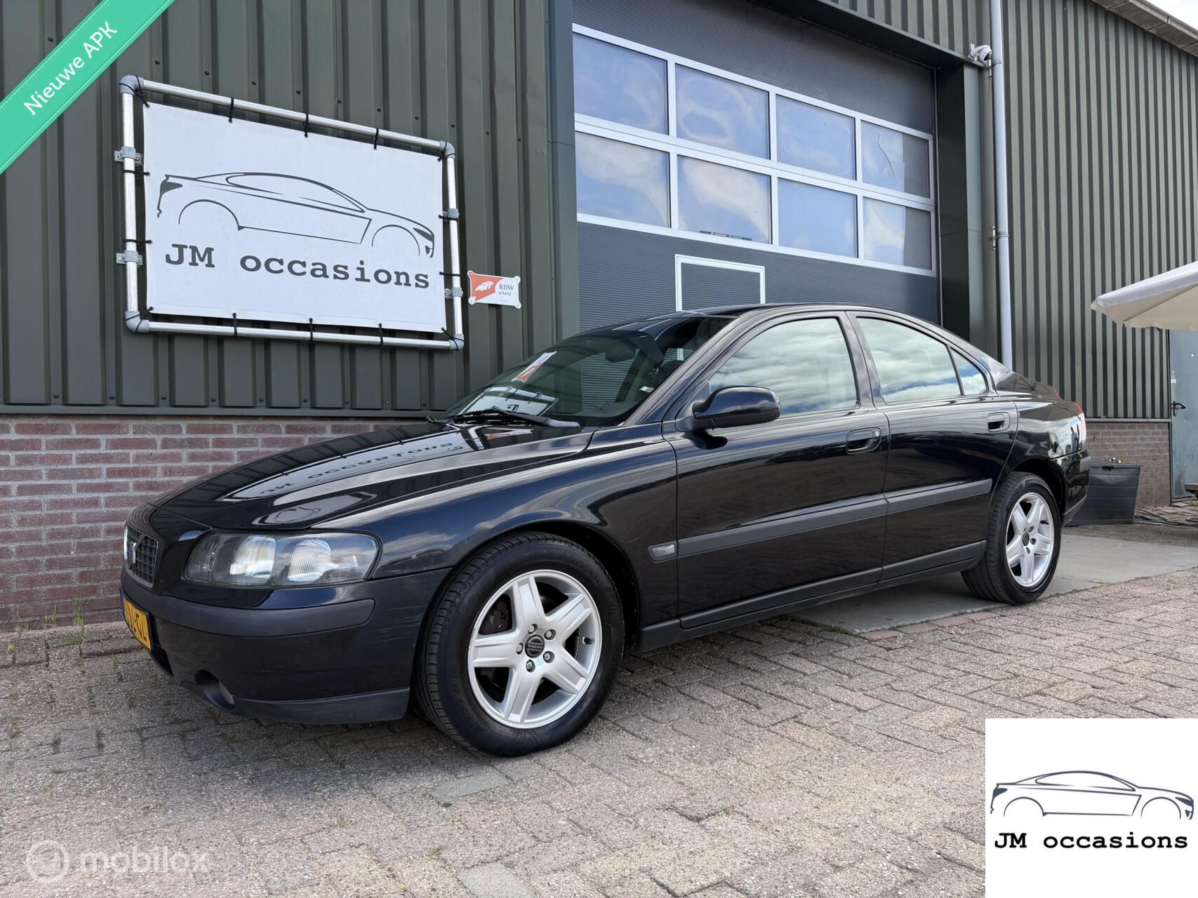 Volvo S60 2.4|Airco|Cruise|half leder|Lm velgen|APK 09-2027| 2002 - voorkant