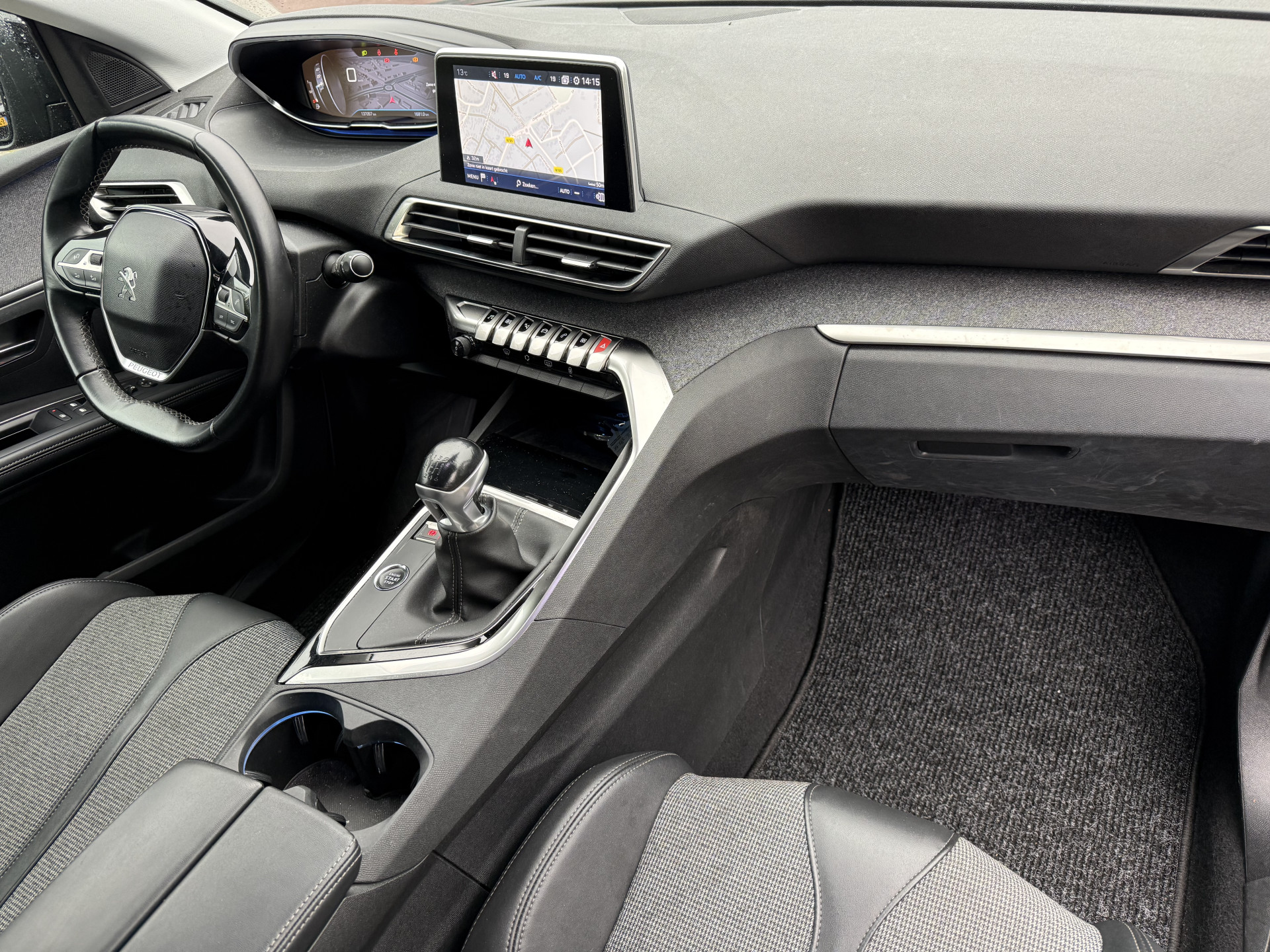 Foto van Peugeot 5008