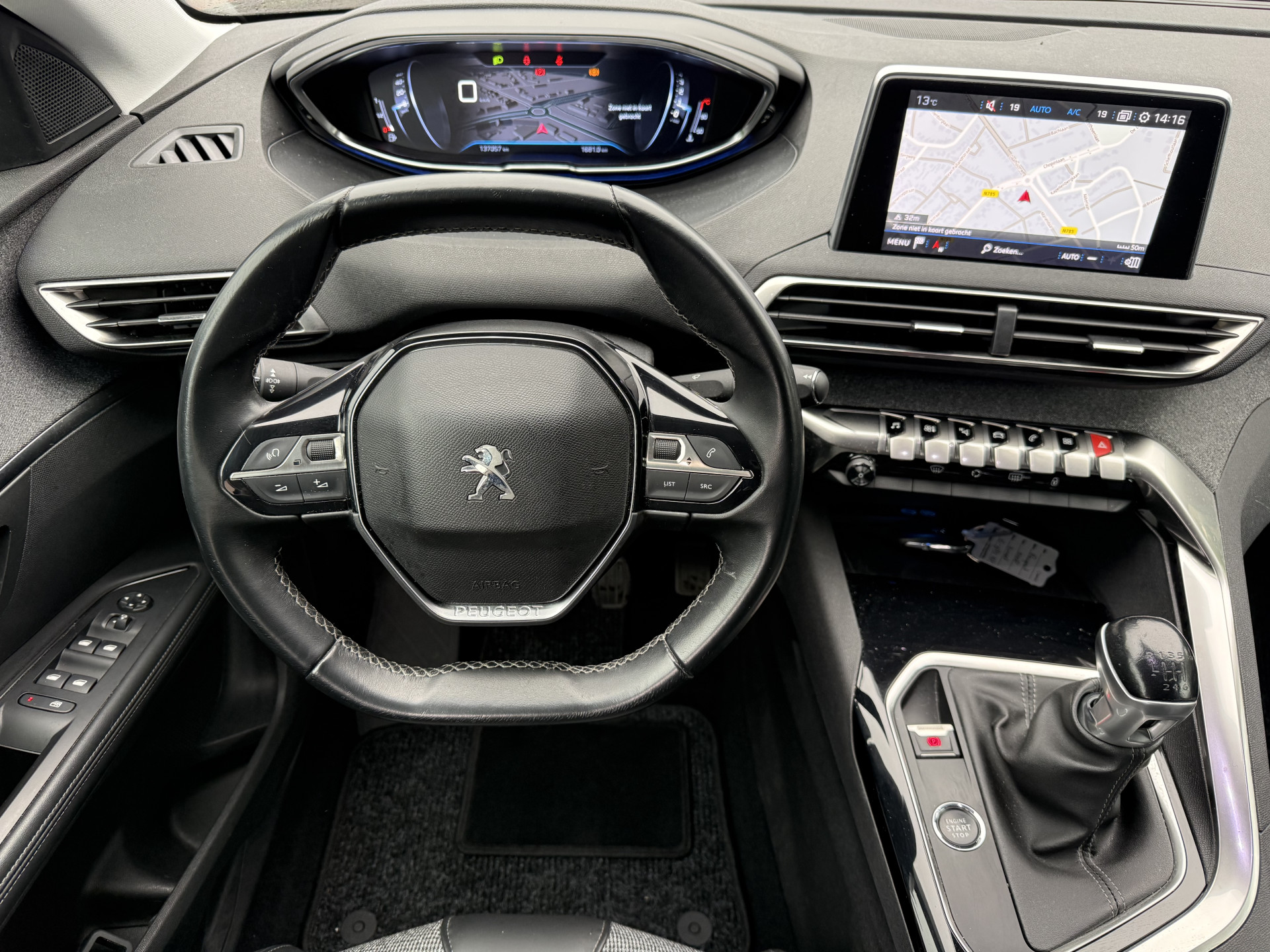 Foto van Peugeot 5008