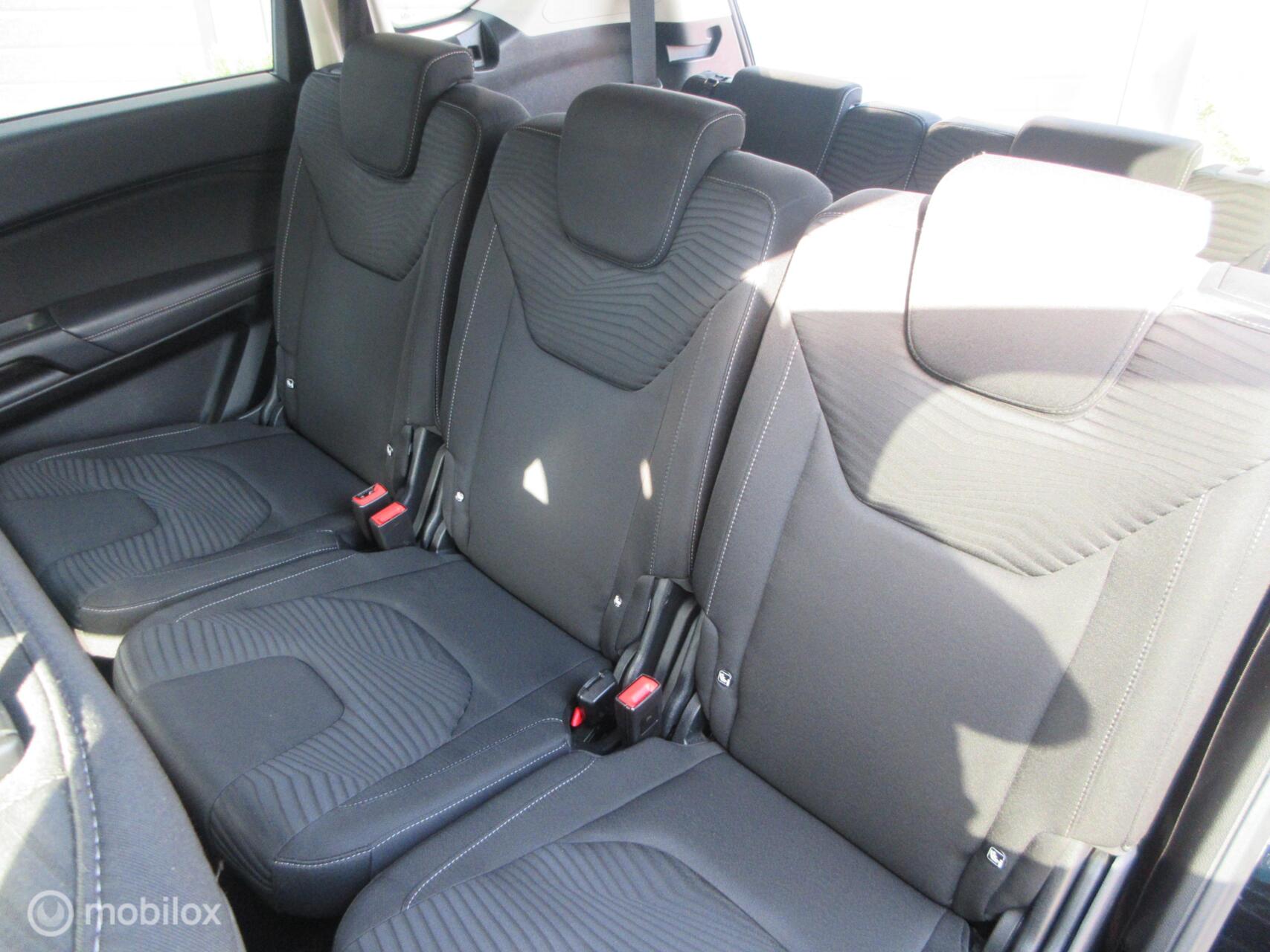 Foto van Ford S-max