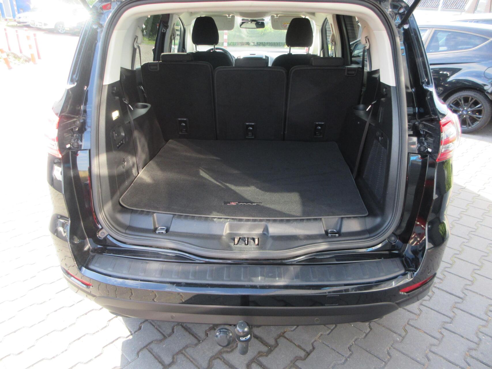 Foto van Ford S-max