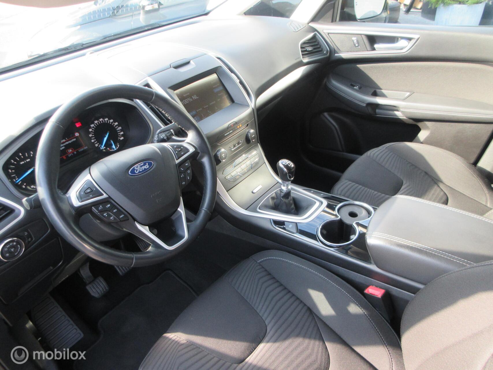 Foto van Ford S-max