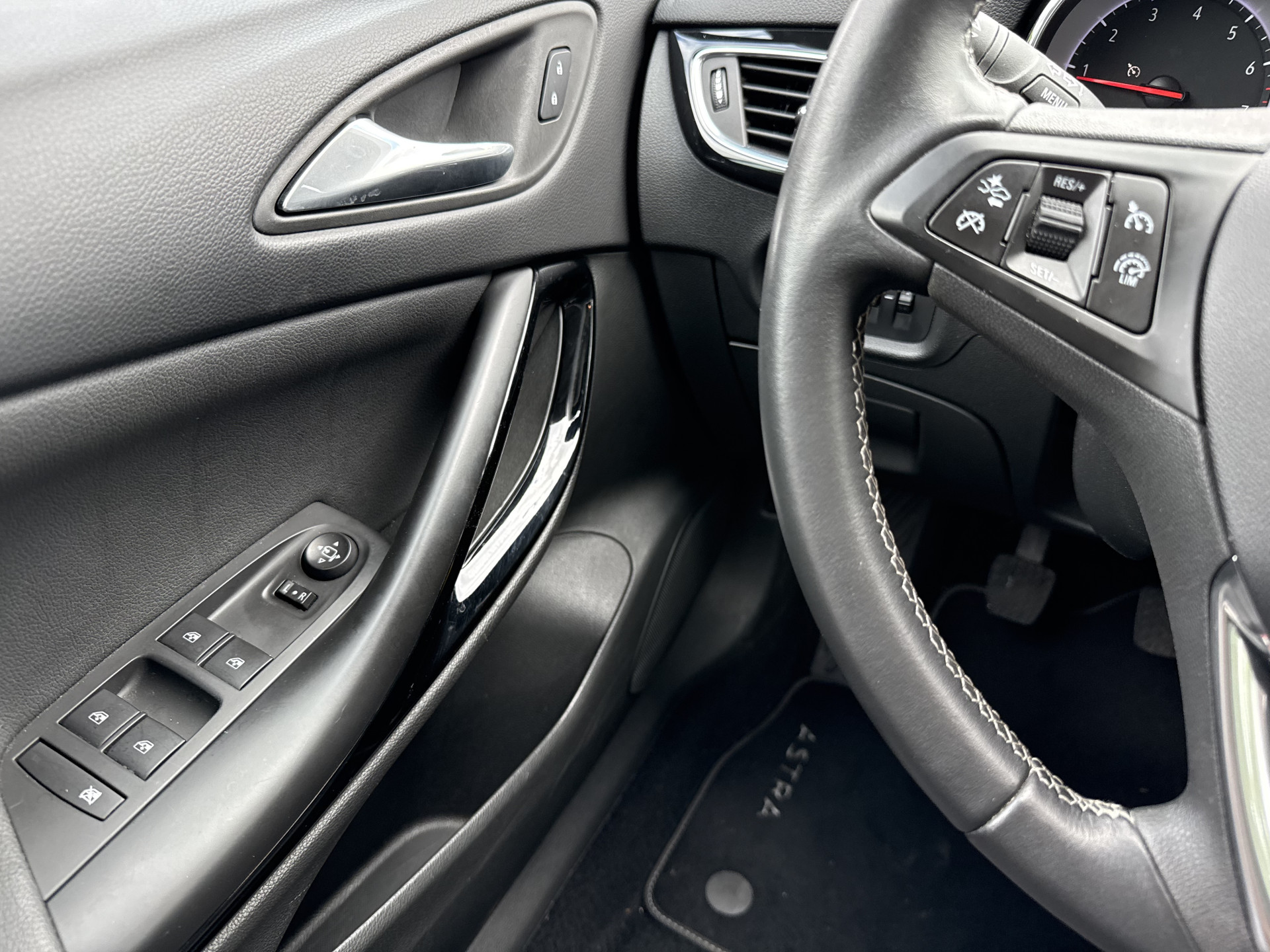 Foto van Opel Astra Sports Tourer+