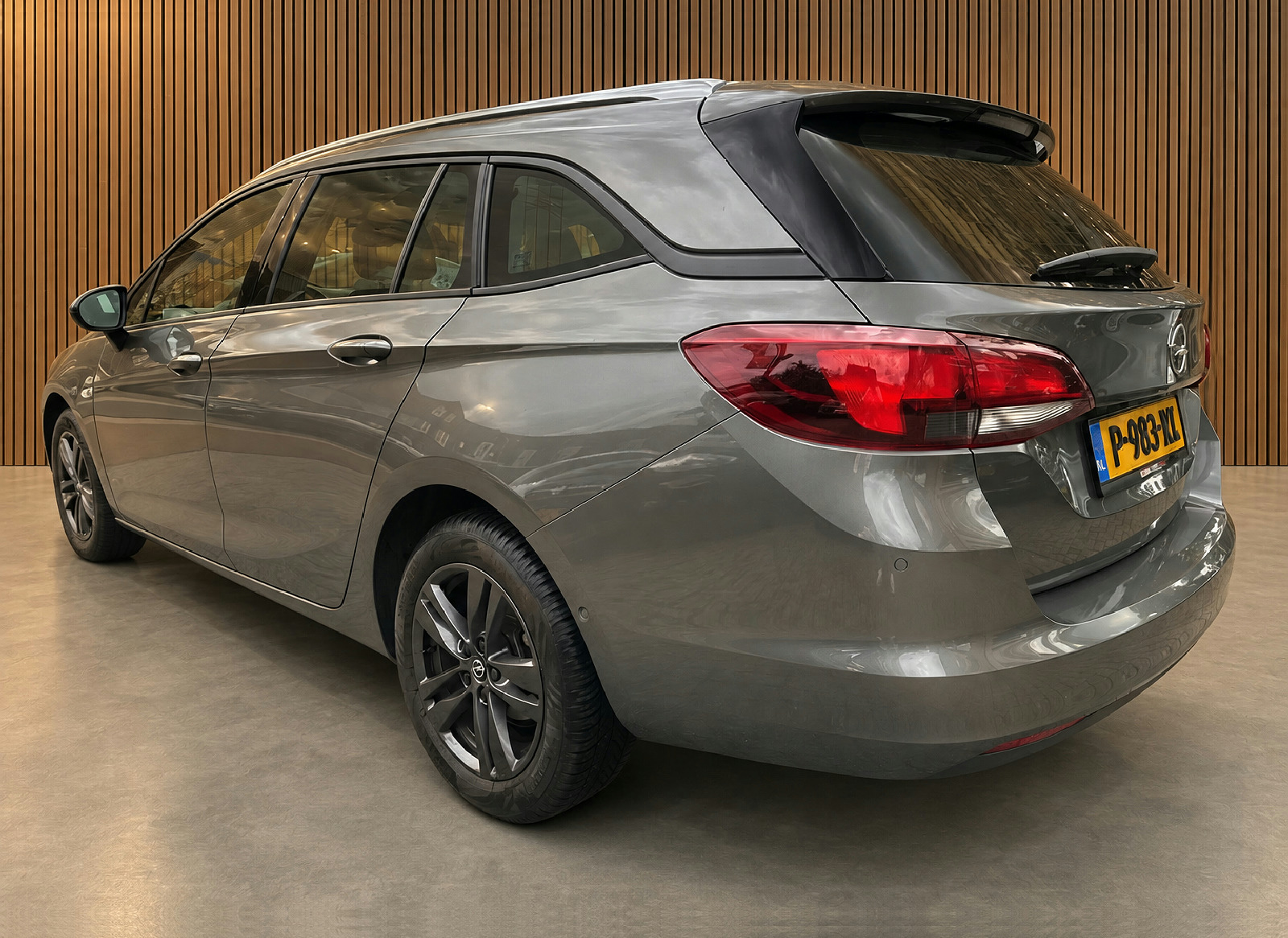 Foto van Opel Astra Sports Tourer+
