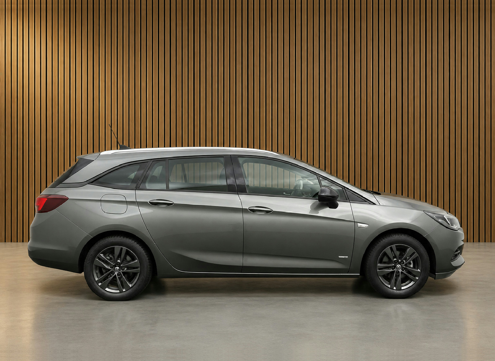 Foto van Opel Astra Sports Tourer+