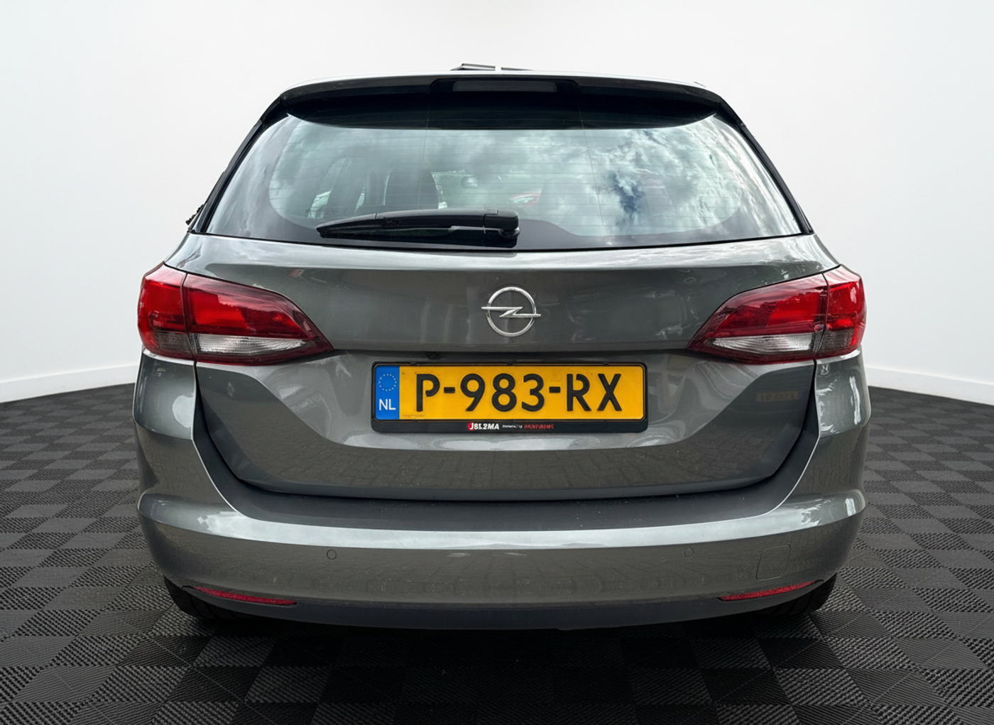 Foto van Opel Astra Sports Tourer+