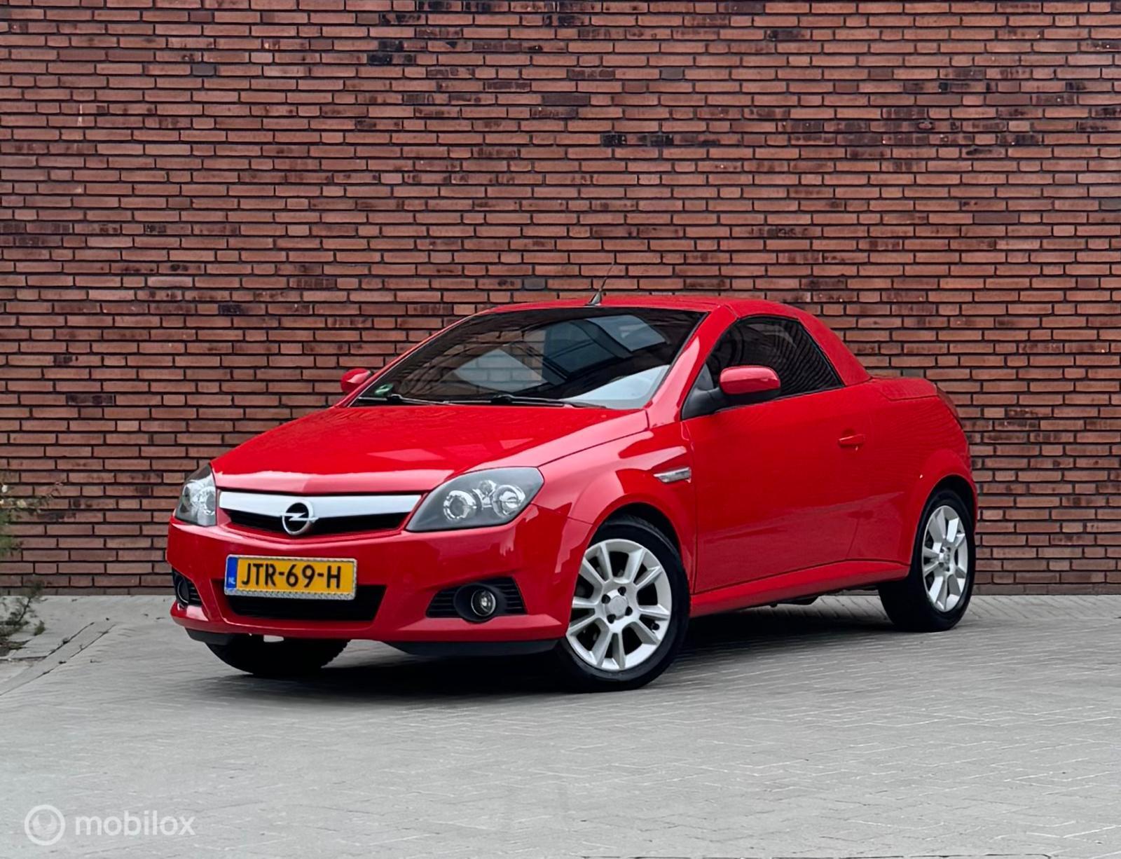 Foto van Opel Tigra Twintop