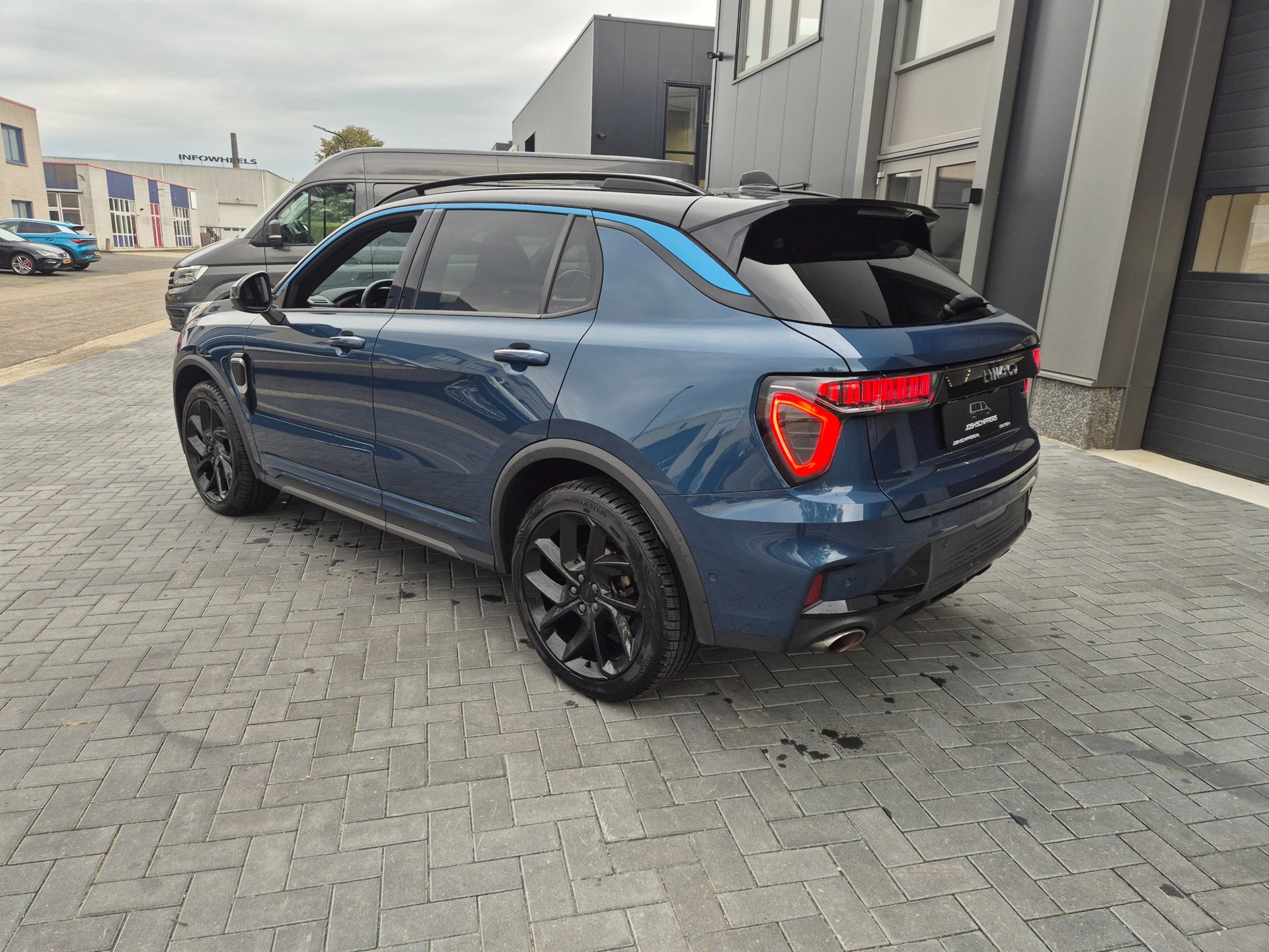 Foto van LYNK & Co 01