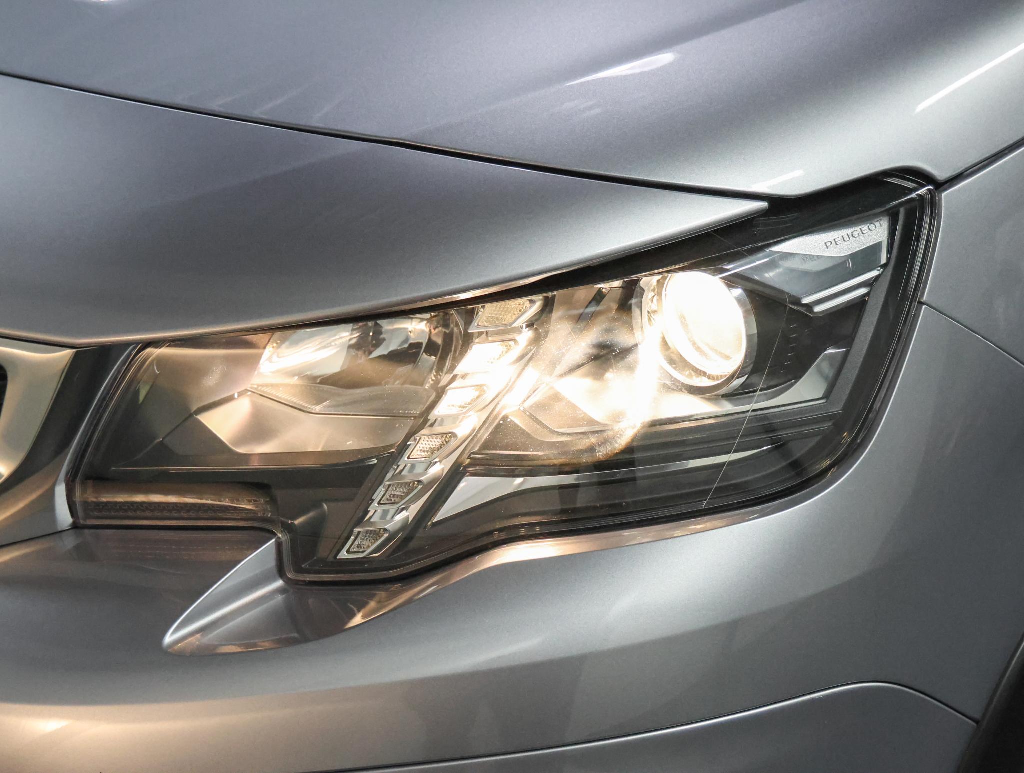 Foto van Peugeot E-rifter