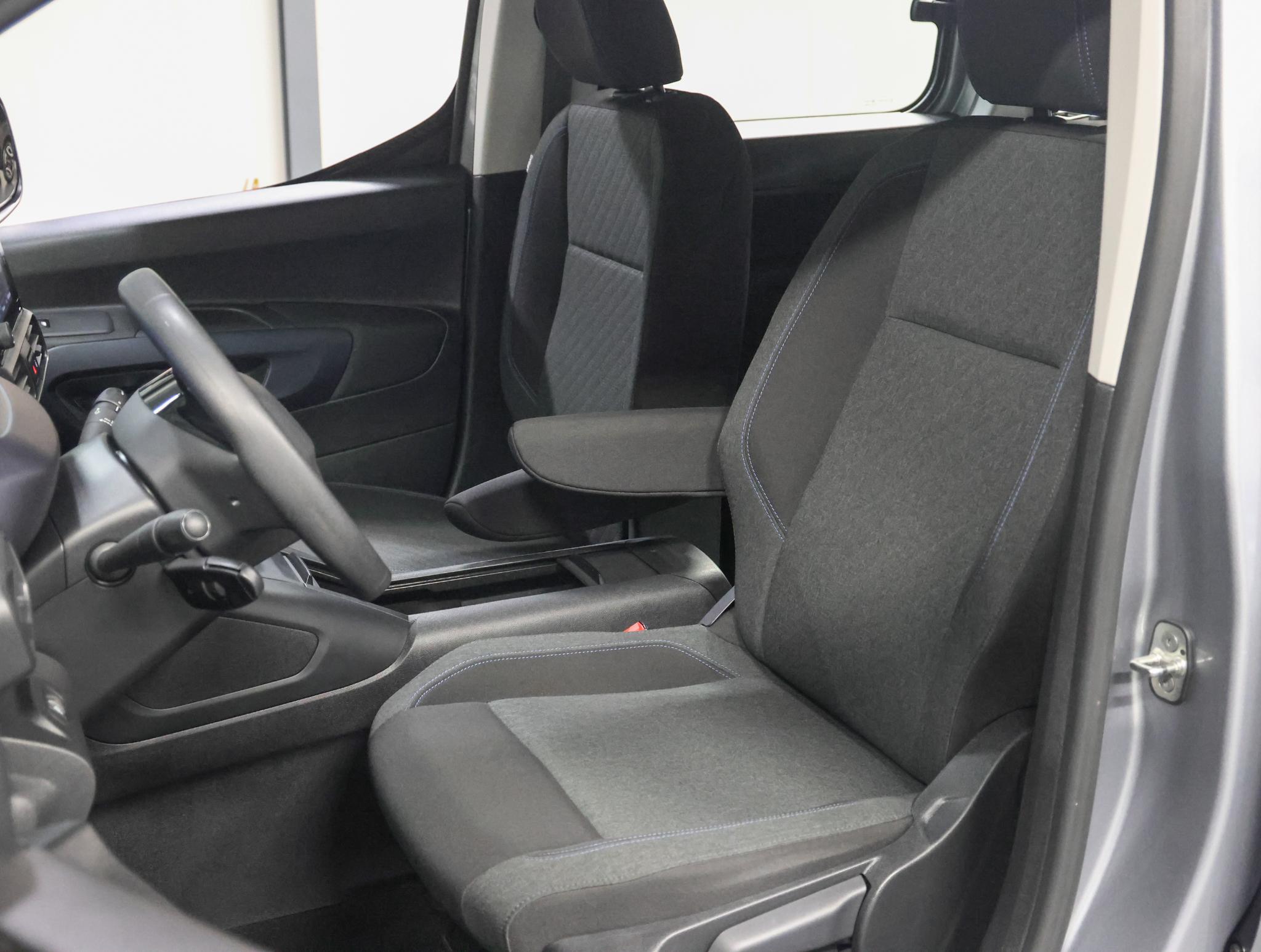 Foto van Peugeot E-rifter