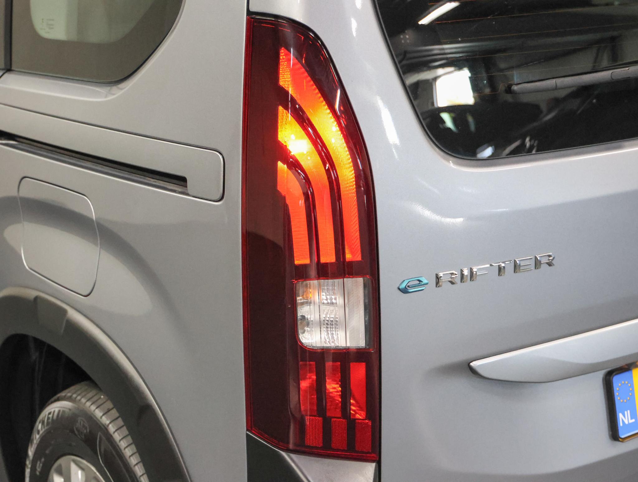 Foto van Peugeot E-rifter