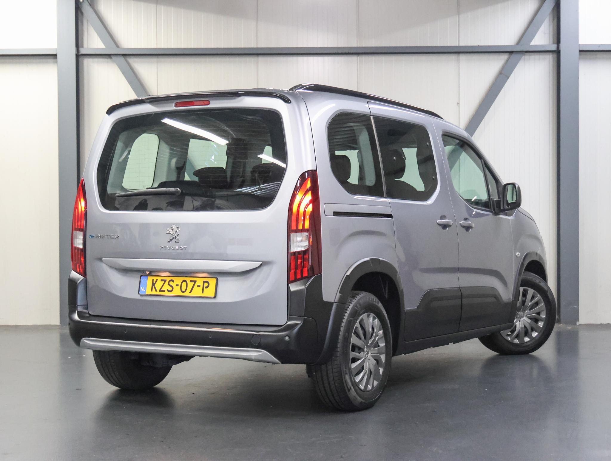 Foto van Peugeot E-rifter