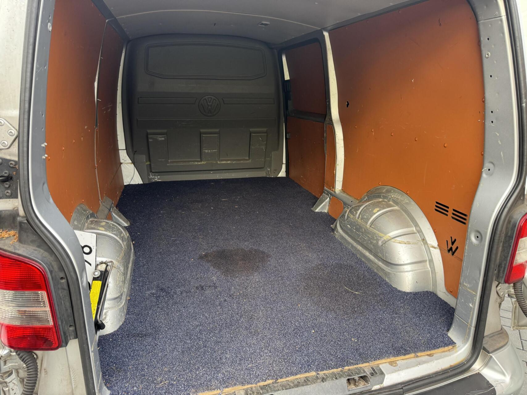 Foto van Volkswagen Transporter Bestel D 128 KW Aut
