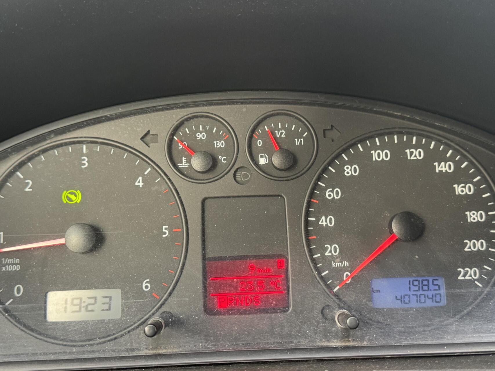 Foto van Volkswagen Transporter Bestel D 128 KW Aut