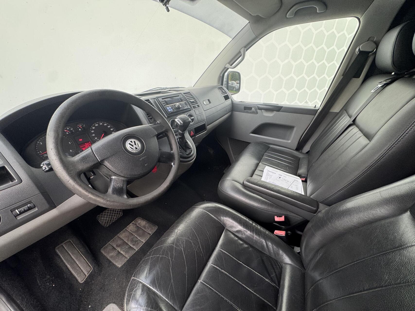 Foto van Volkswagen Transporter Bestel D 128 KW Aut