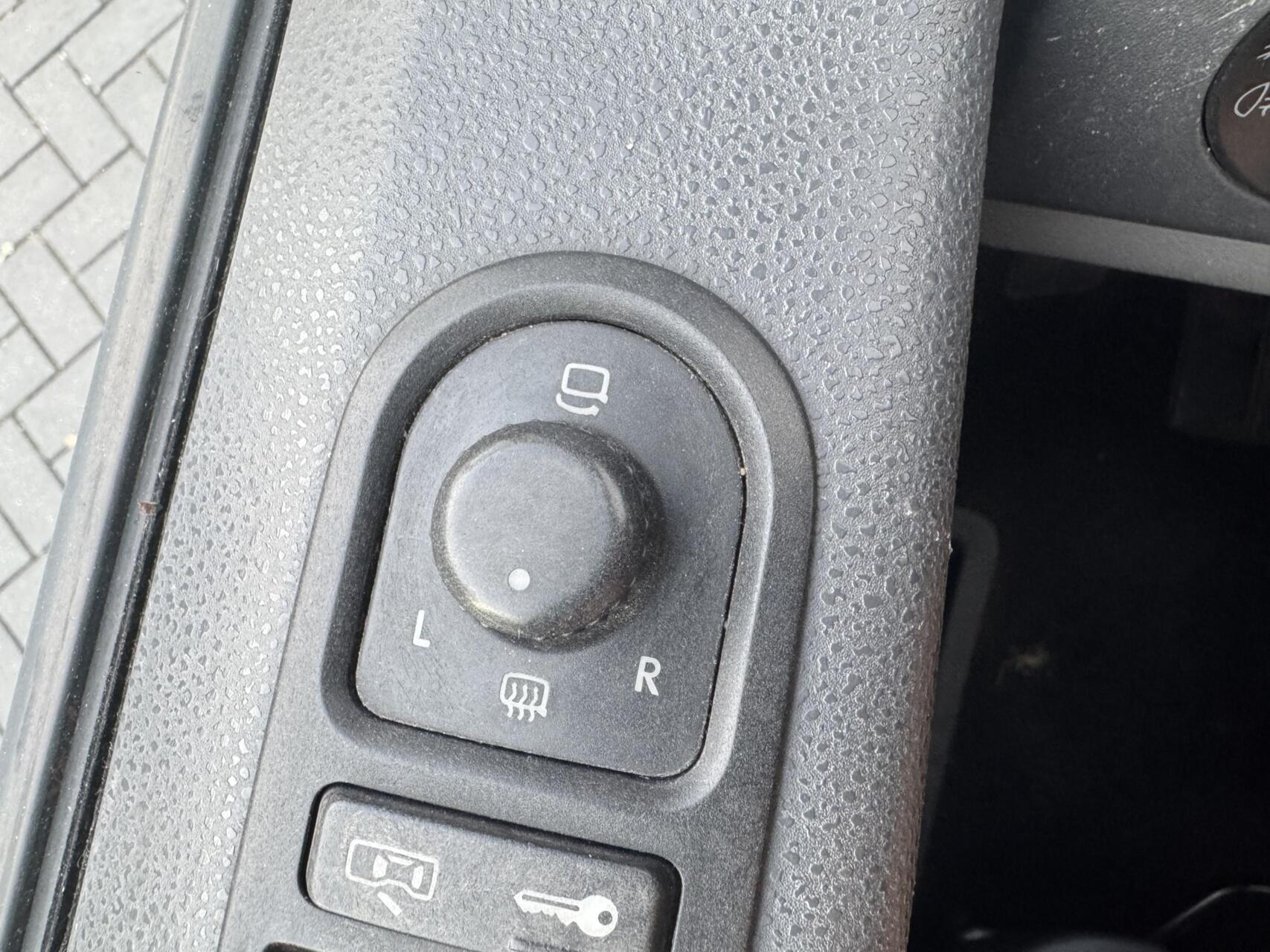 Foto van Volkswagen Transporter Bestel D 128 KW Aut